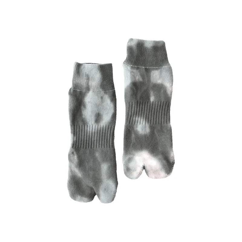 NODAL Tabi Socks – Tie-Dye Gray made by Arvin Goods
