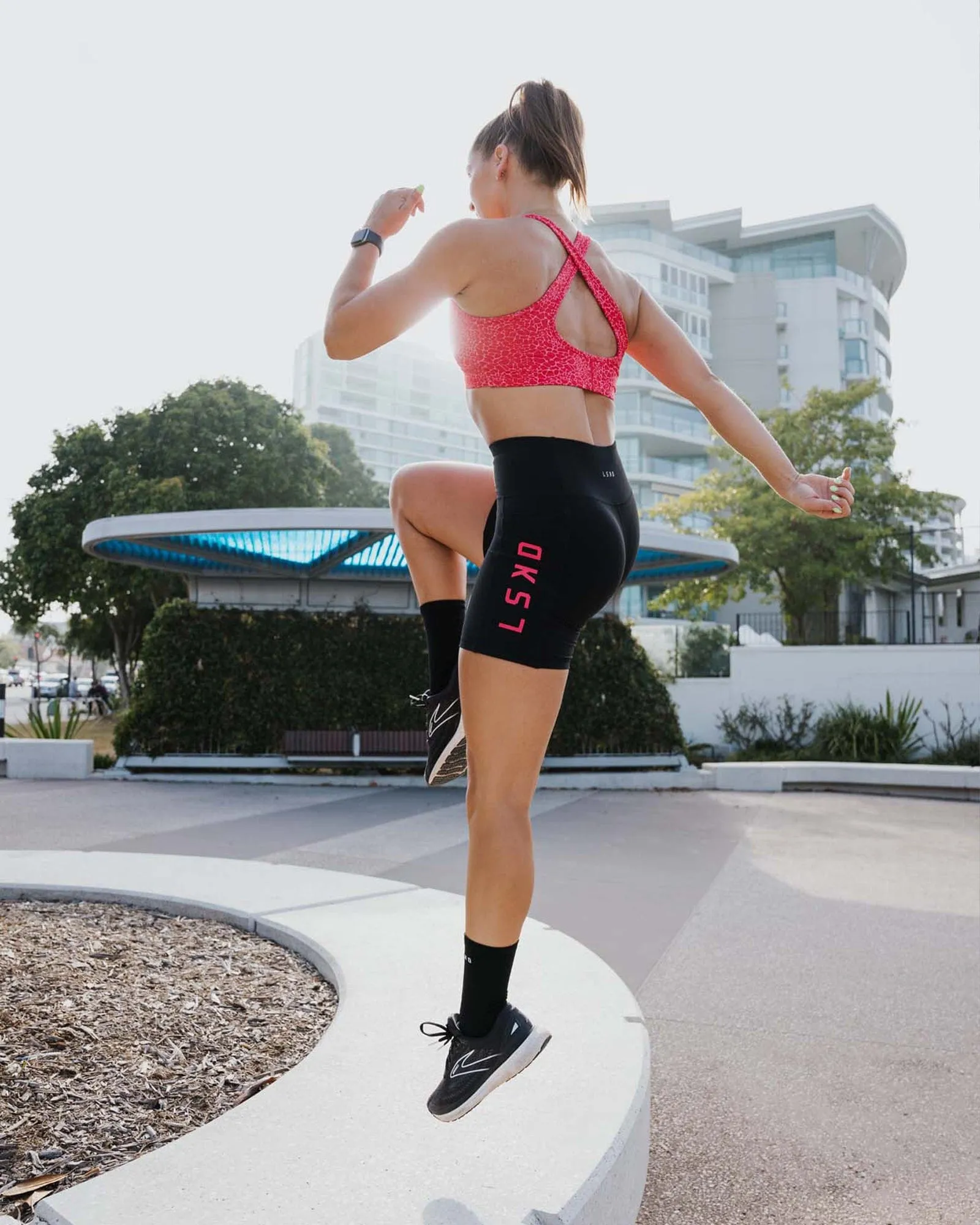 Rep Mid Short Tights - Black-Raspberry sold by LSKD