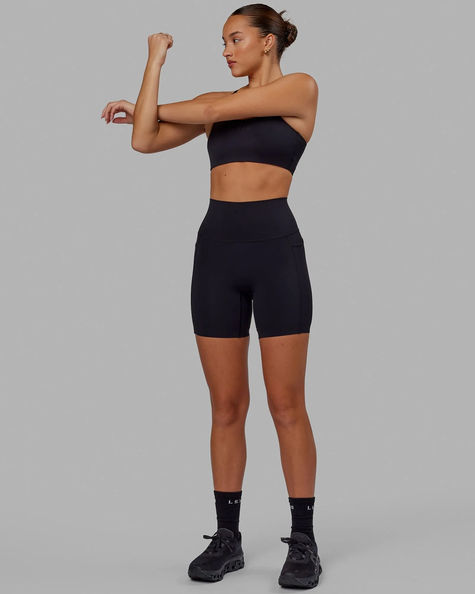 Elixir Mid Short Tight With Pockets - Black sold by LSKD product image thumbnail 3