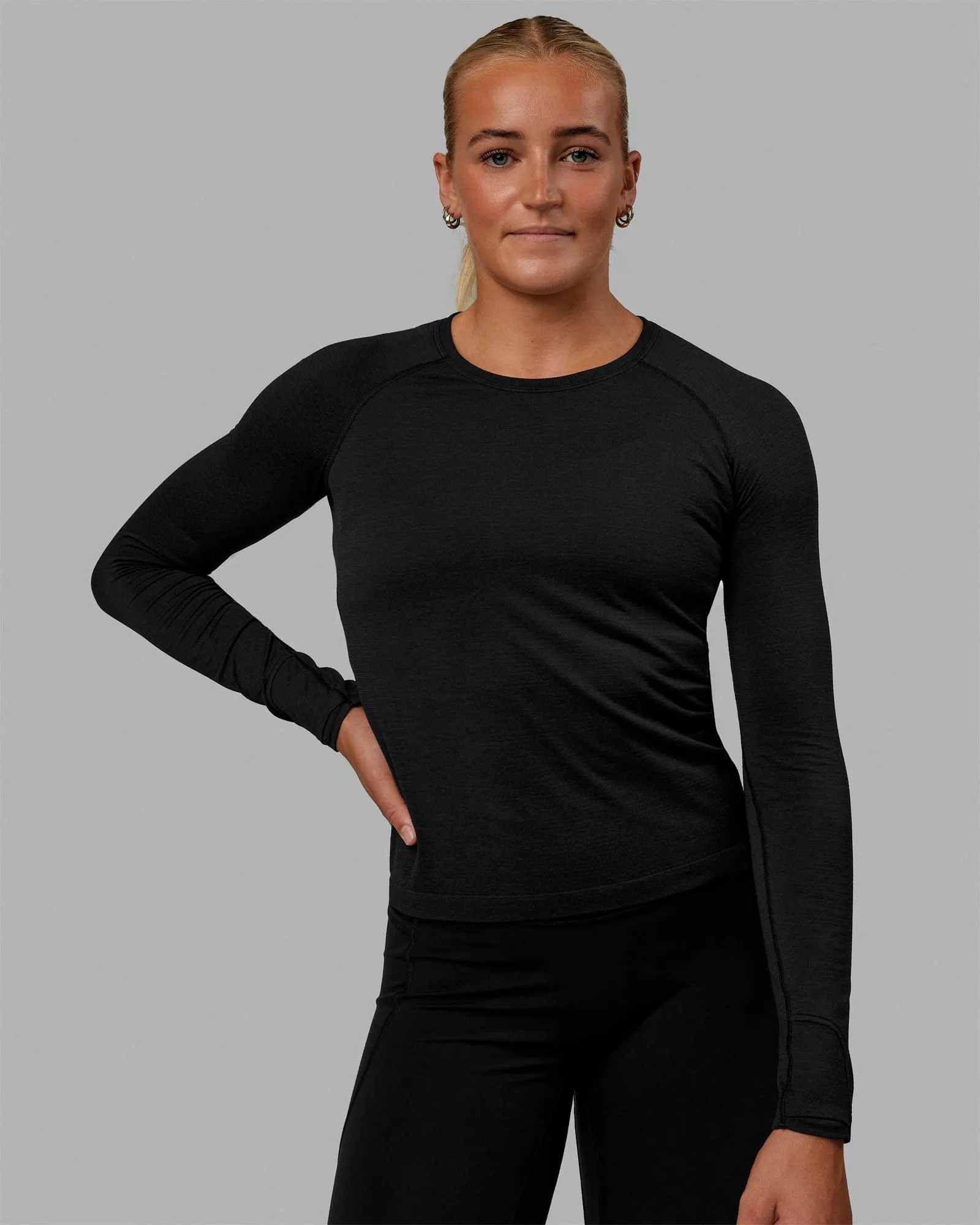 AeroFLX+ Seamless Long Sleeve Tee - Black Marl sold by LSKD product image thumbnail 3