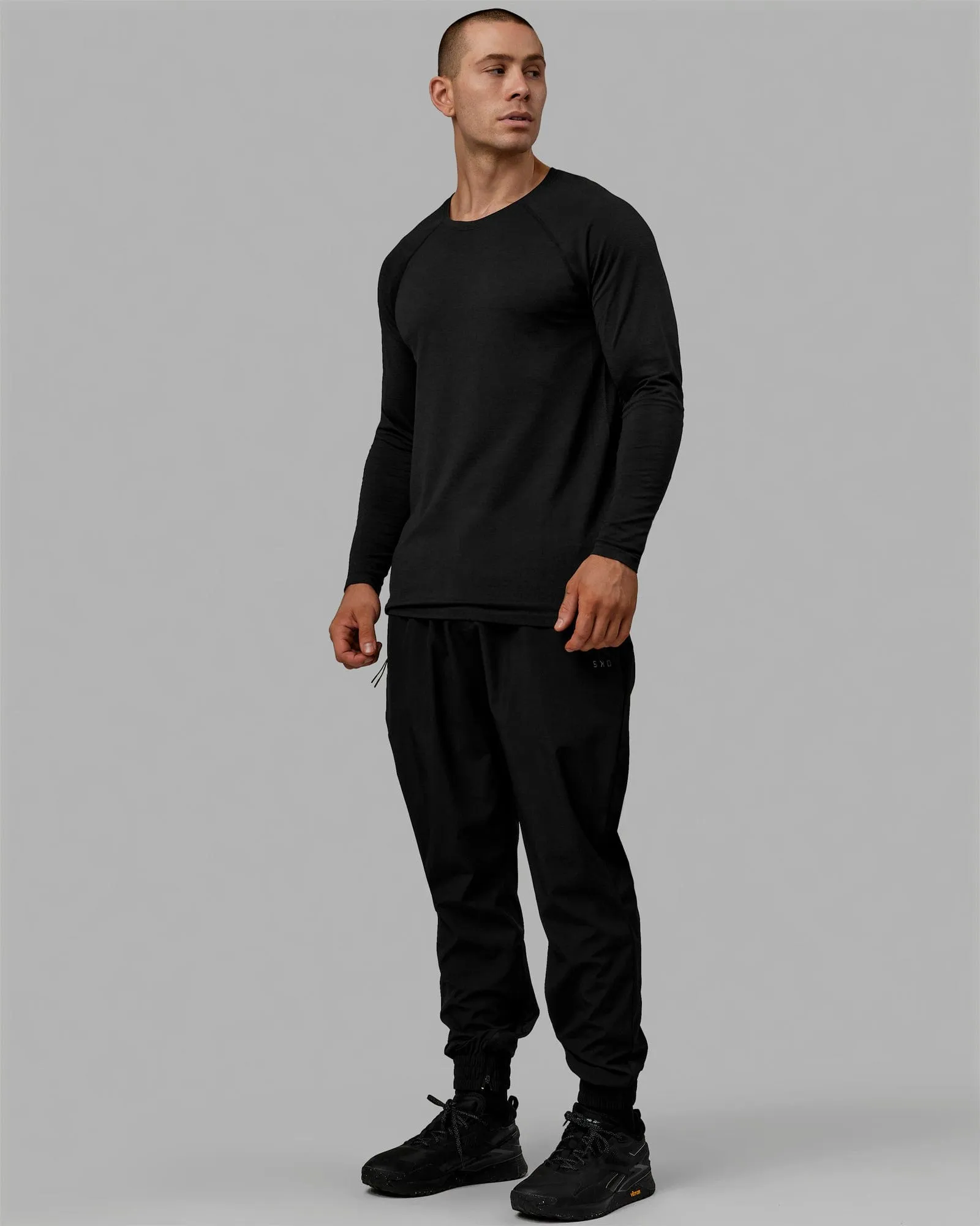 AeroFLX+ Seamless Long Sleeve Tee - Black Marl sold by LSKD product image thumbnail 2