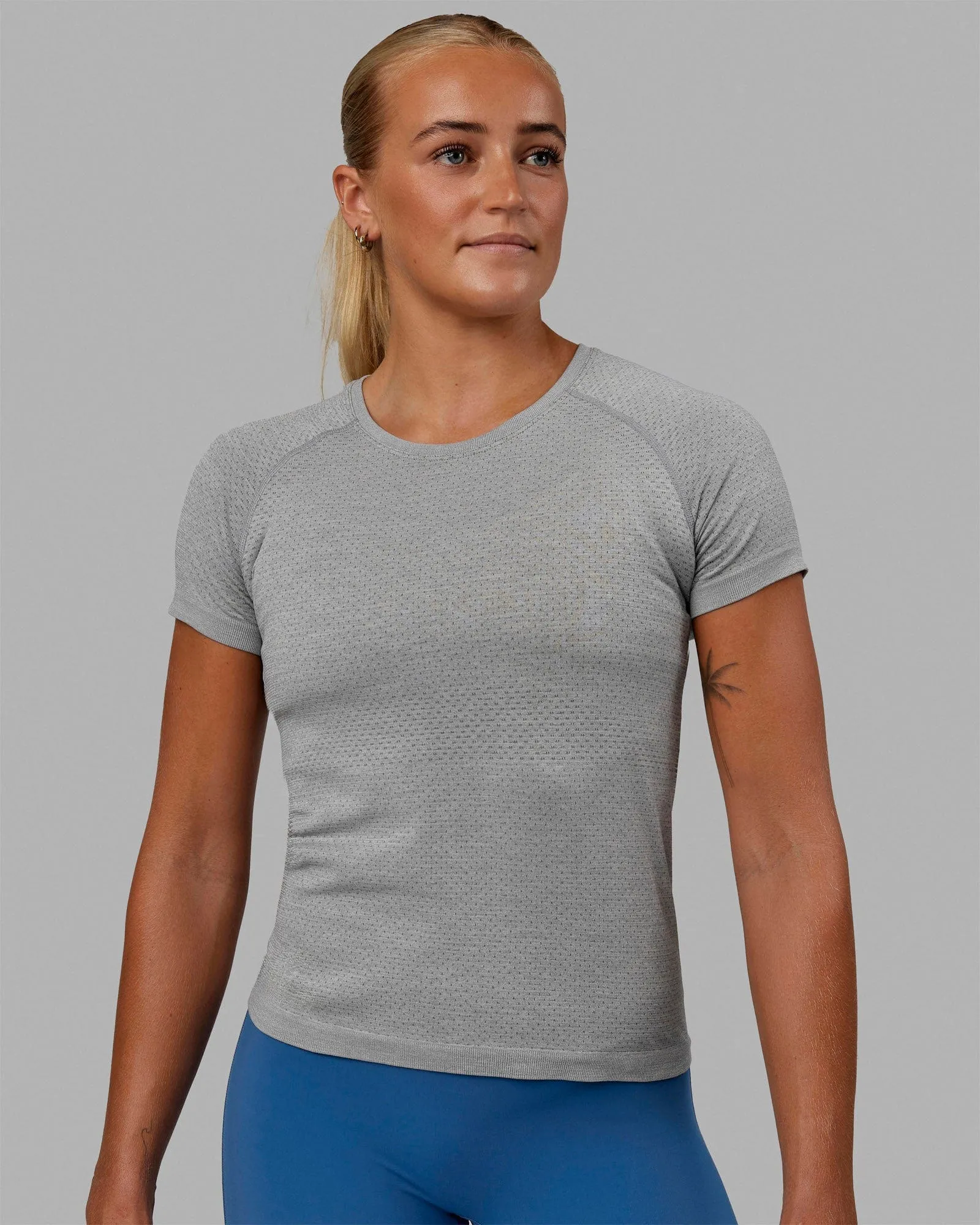 AeroFLX+ Seamless Tee - Light Grey/Light Grey sold by LSKD product image thumbnail 2