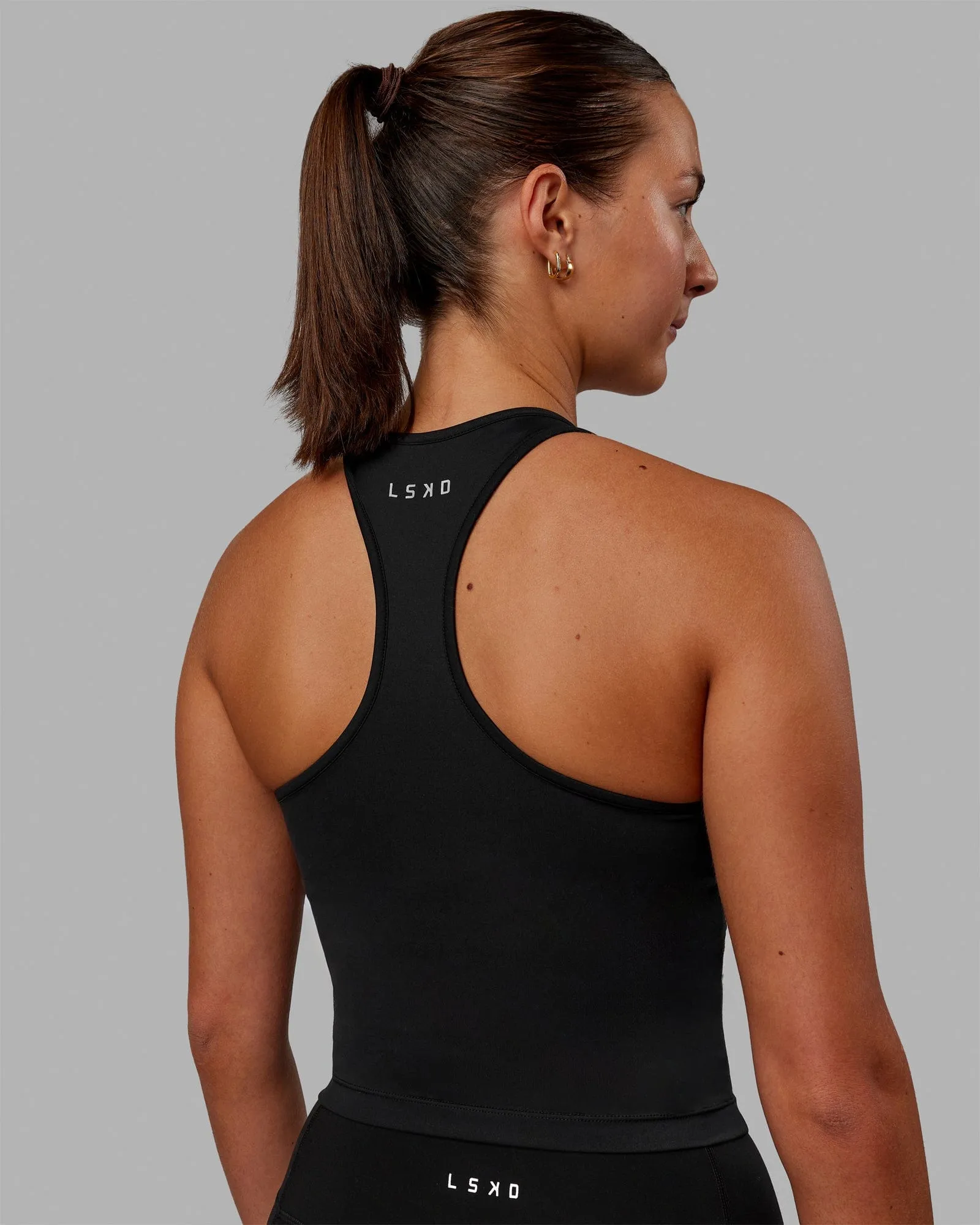 Flow Performance Tank With Shelf Bra - Black sold by LSKD product image thumbnail 2