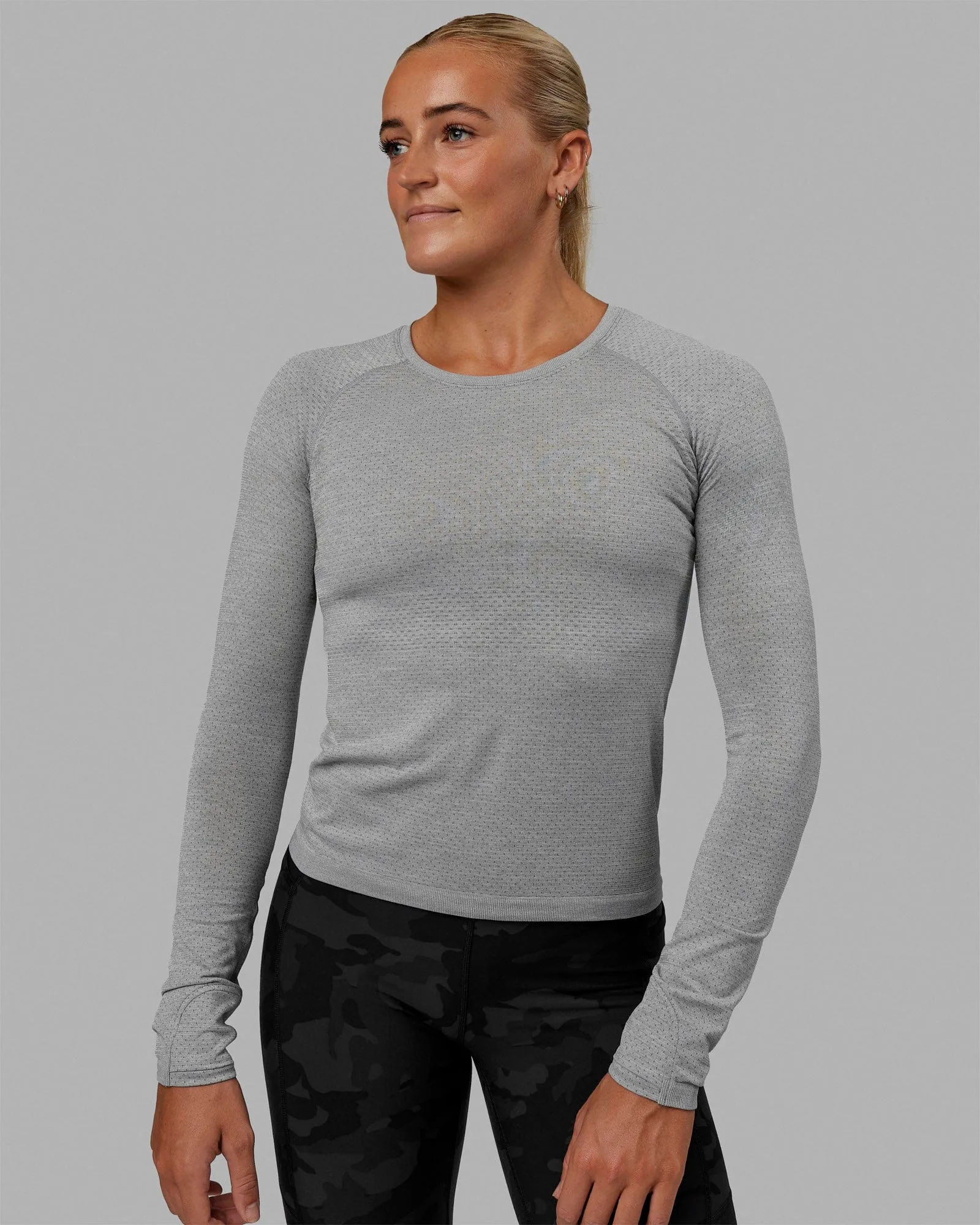 AeroFLX+ Seamless Long Sleeve Tee - Light Grey Marl sold by LSKD product image thumbnail 2