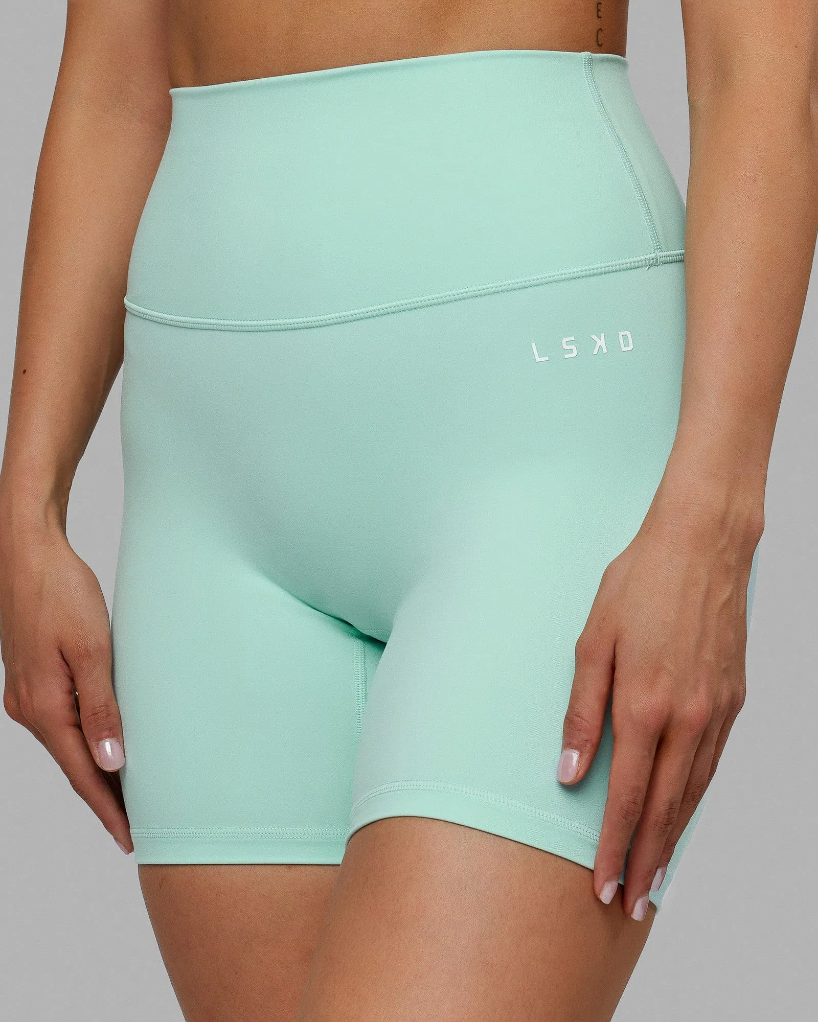 Base 2.0 Mid Short Tight - Pastel Turquoise sold by LSKD product image thumbnail 2