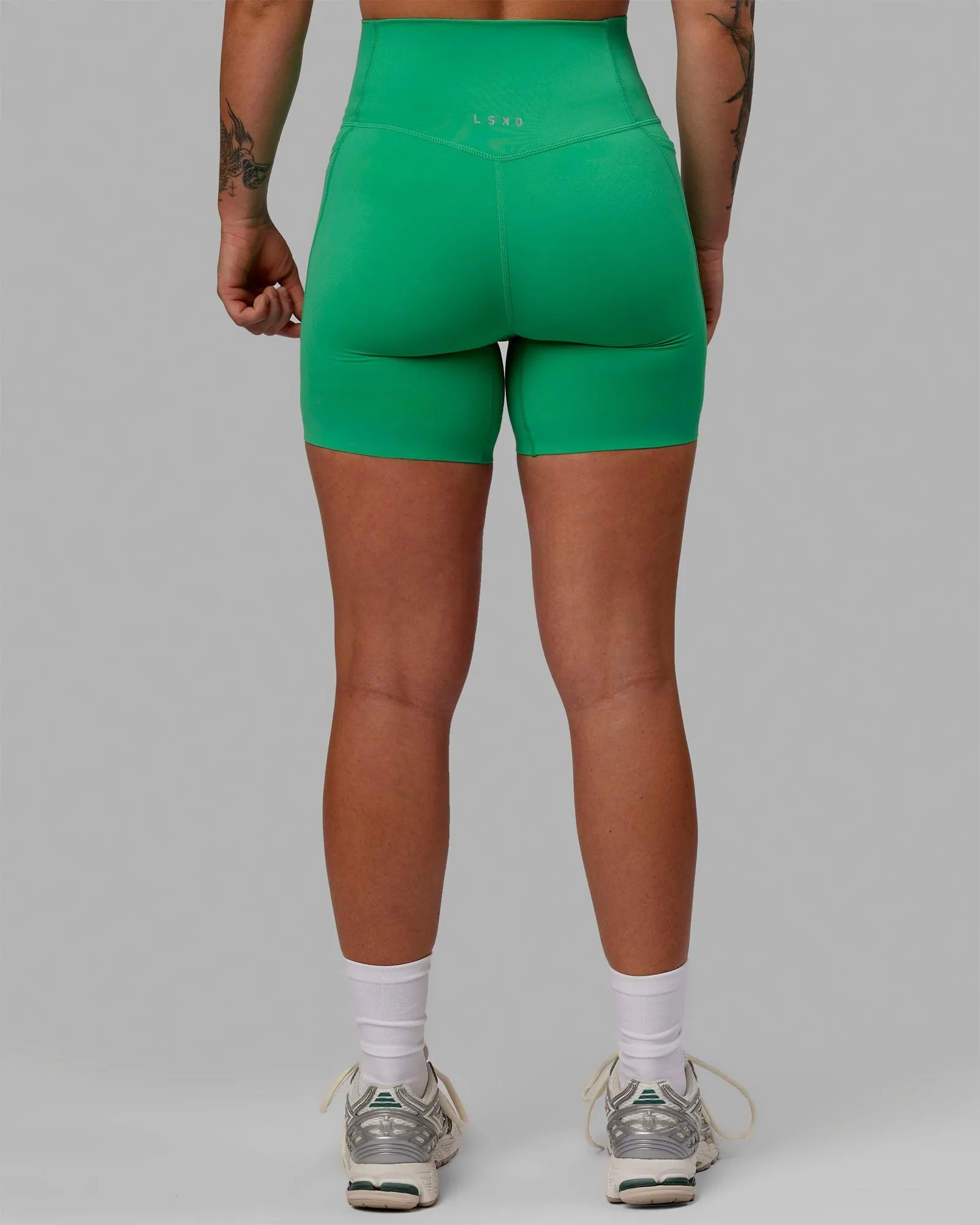Elixir Mid Short Tight With Pockets - Holly Green sold by LSKD product image thumbnail 4