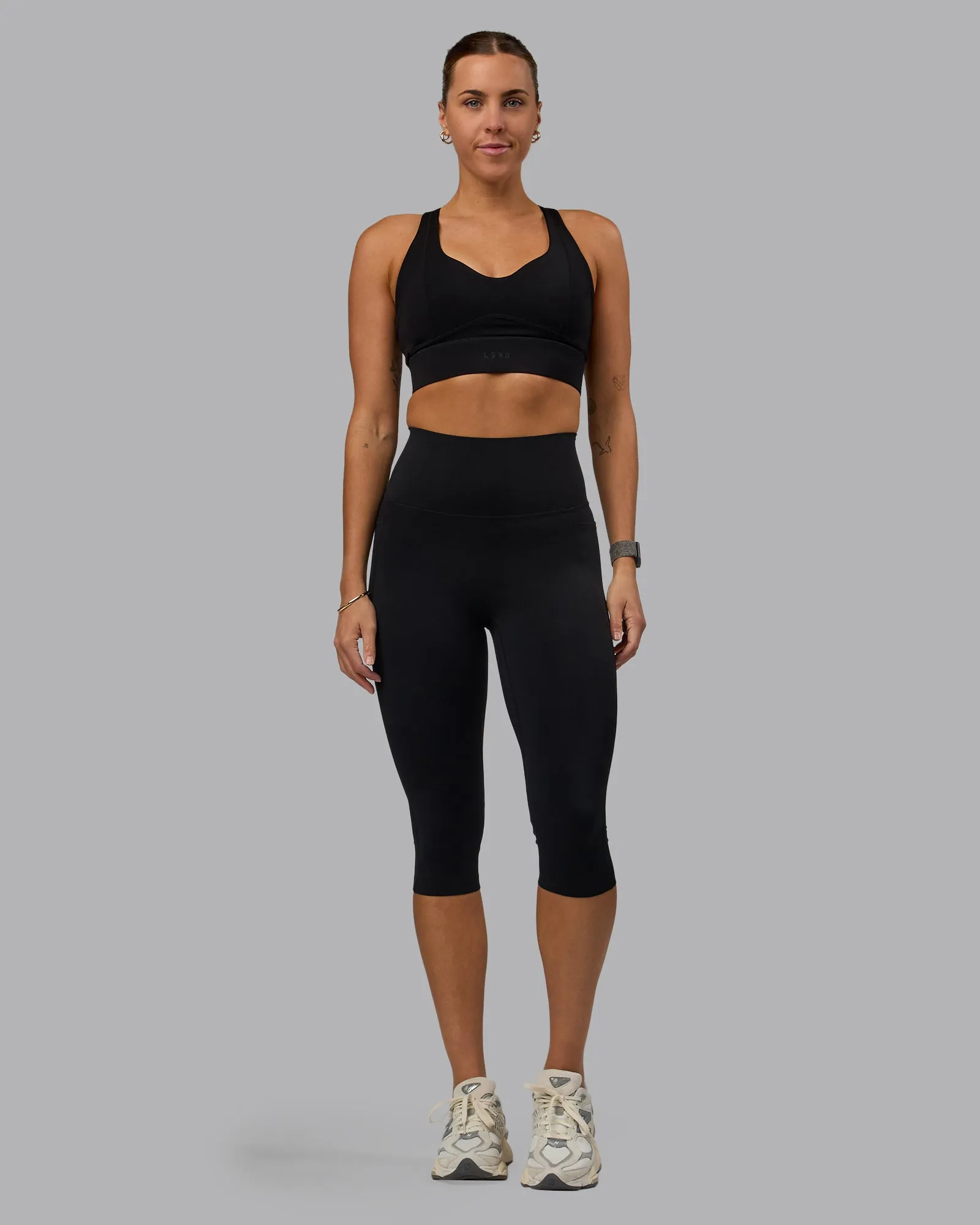 Elixir 3/4 Length Tight With Pockets - Black sold by LSKD product image thumbnail 2