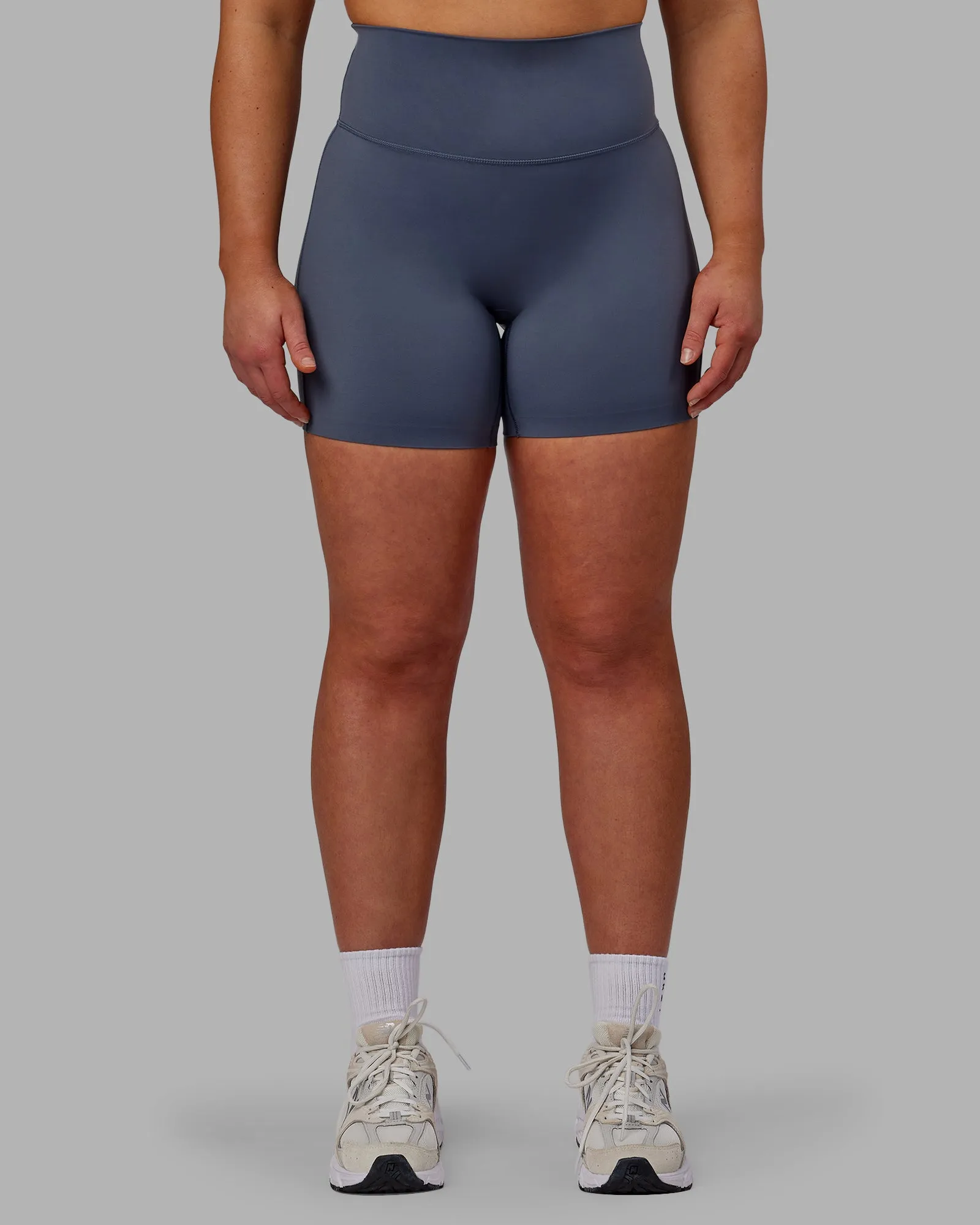 Elixir Mid Short Tight - Turbulence sold by LSKD product image thumbnail 4