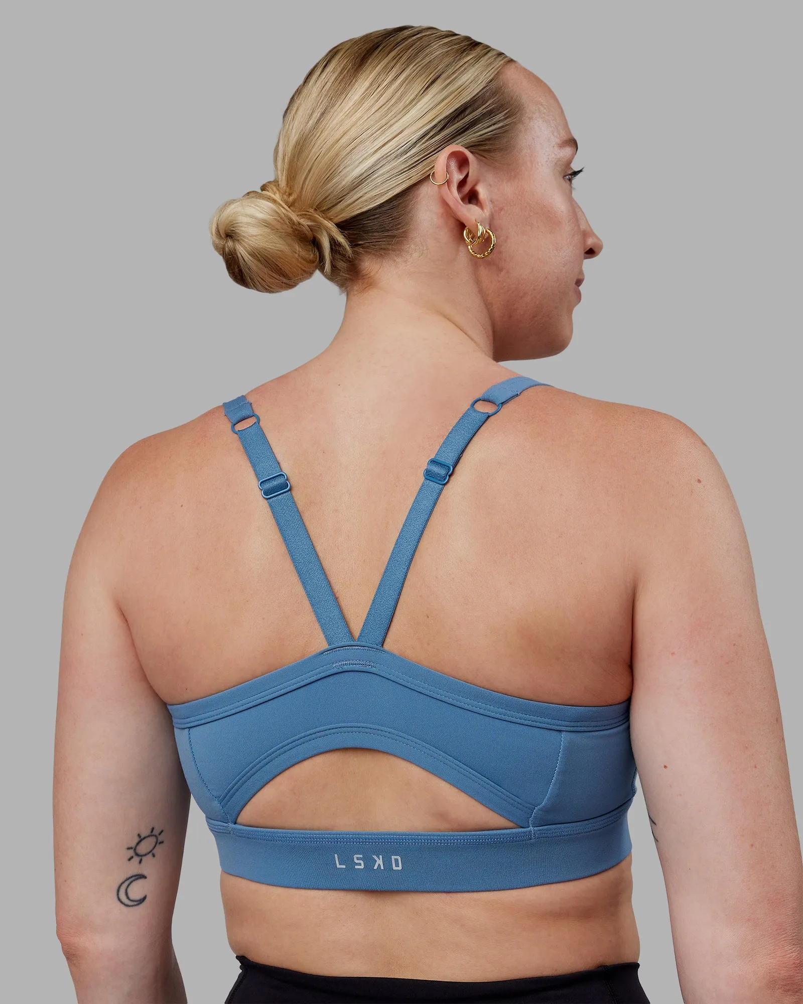 Momentum Sports Bra (D/DD/E) - Elemental Blue sold by LSKD product image thumbnail 2