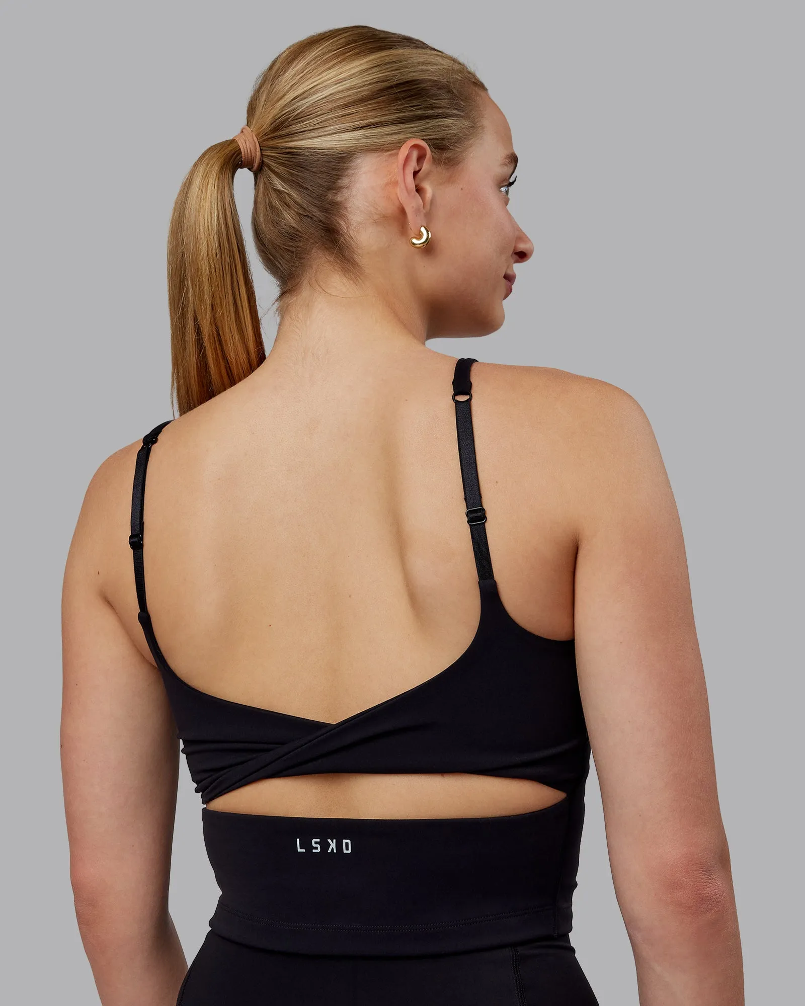 Twist Tank With Shelf Bra - Black sold by LSKD product image thumbnail 4