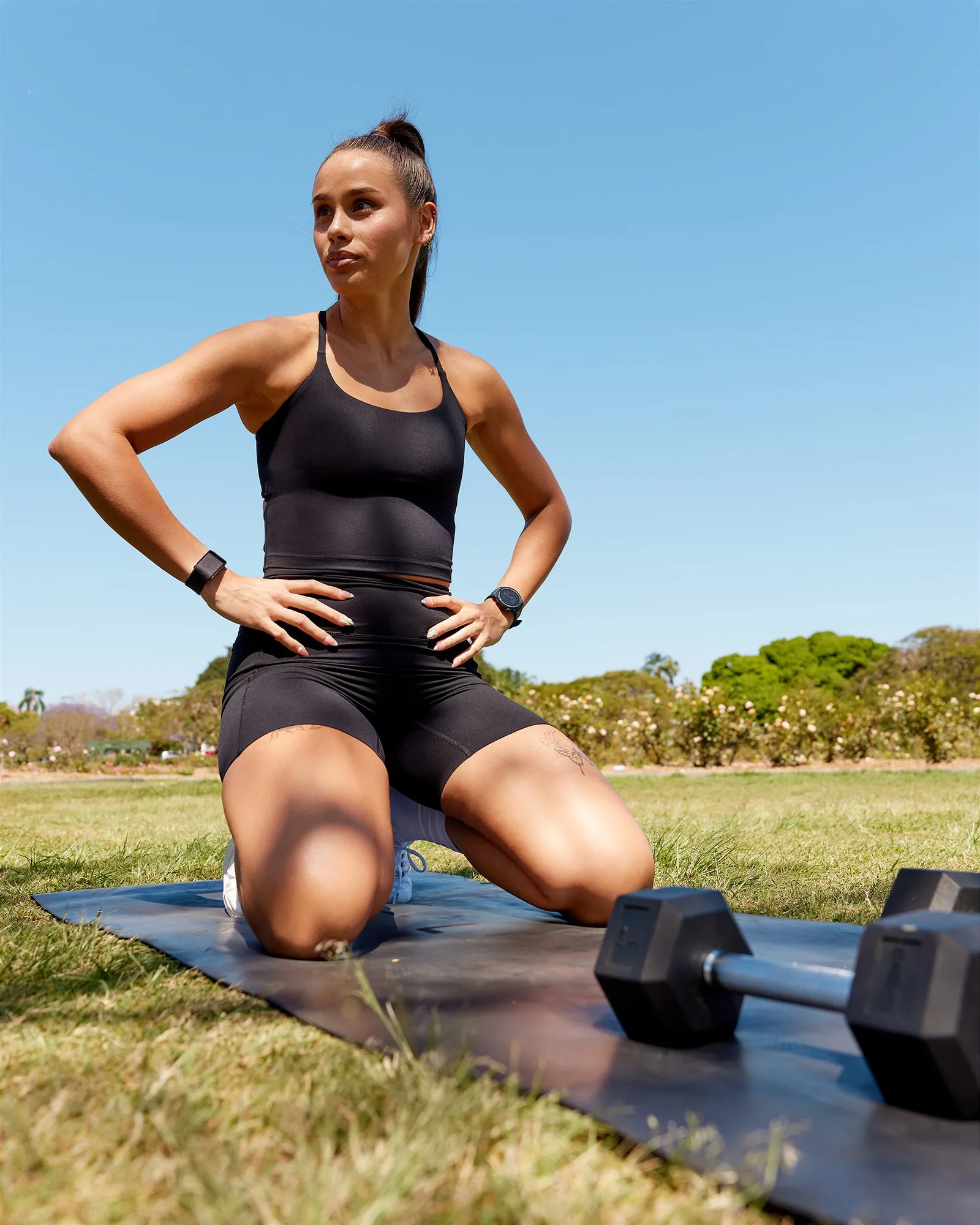Twist Tank With Shelf Bra - Black sold by LSKD product image thumbnail 3