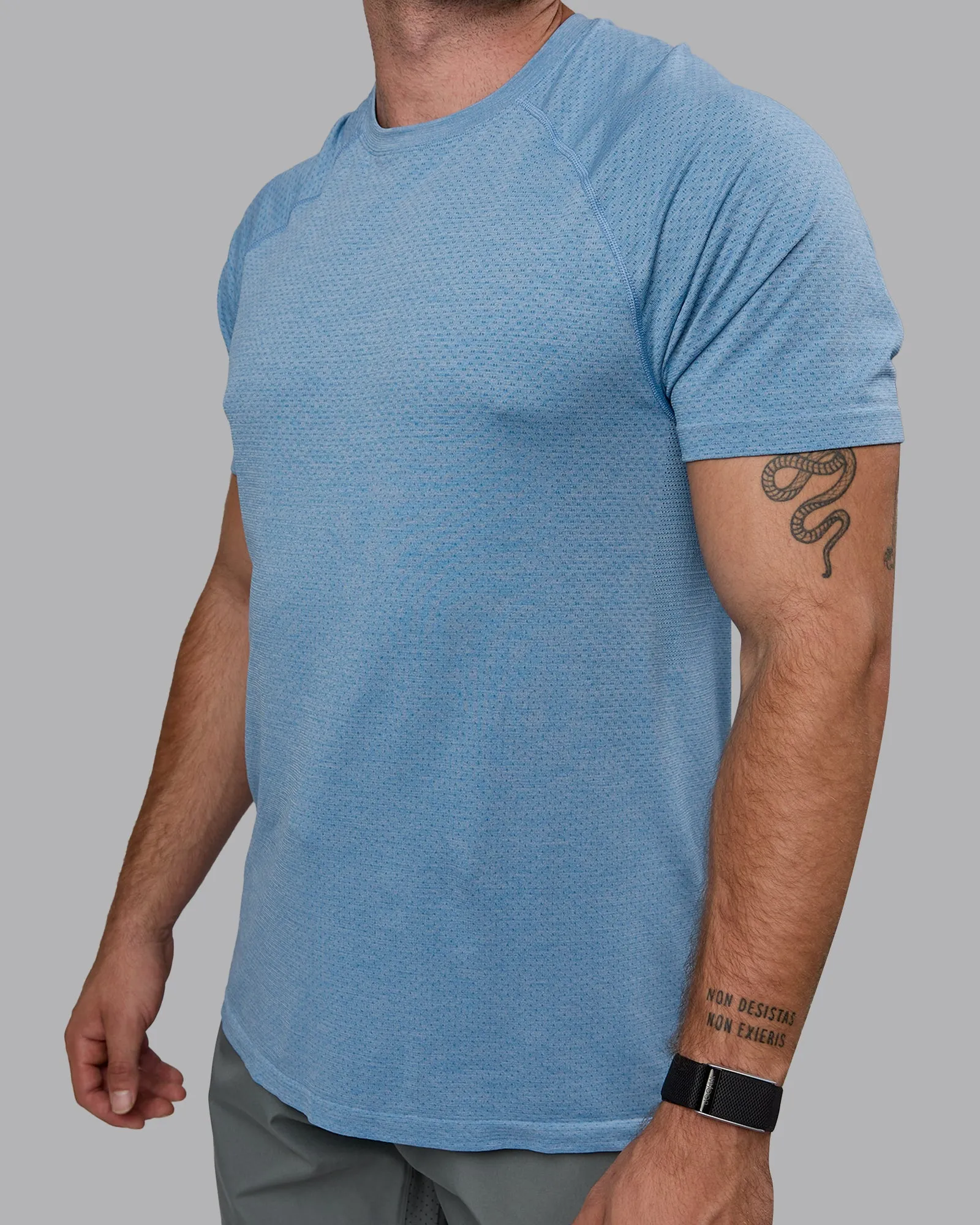 AeroFLX+ Seamless Tee - Elemental Blue/Ice Blue sold by LSKD product image thumbnail 5