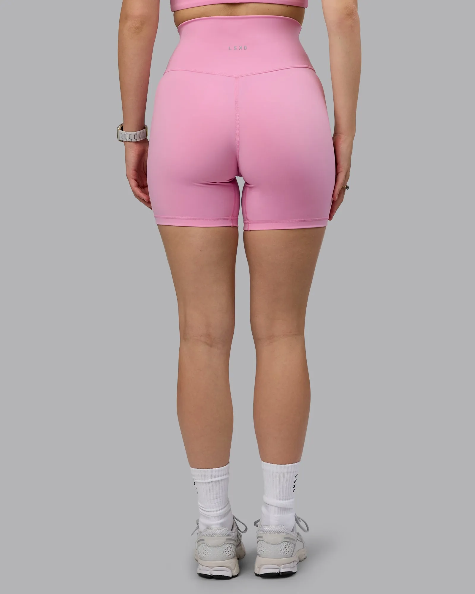 Base 2.0 Mid Short Tight - Bubblegum sold by LSKD product image thumbnail 4