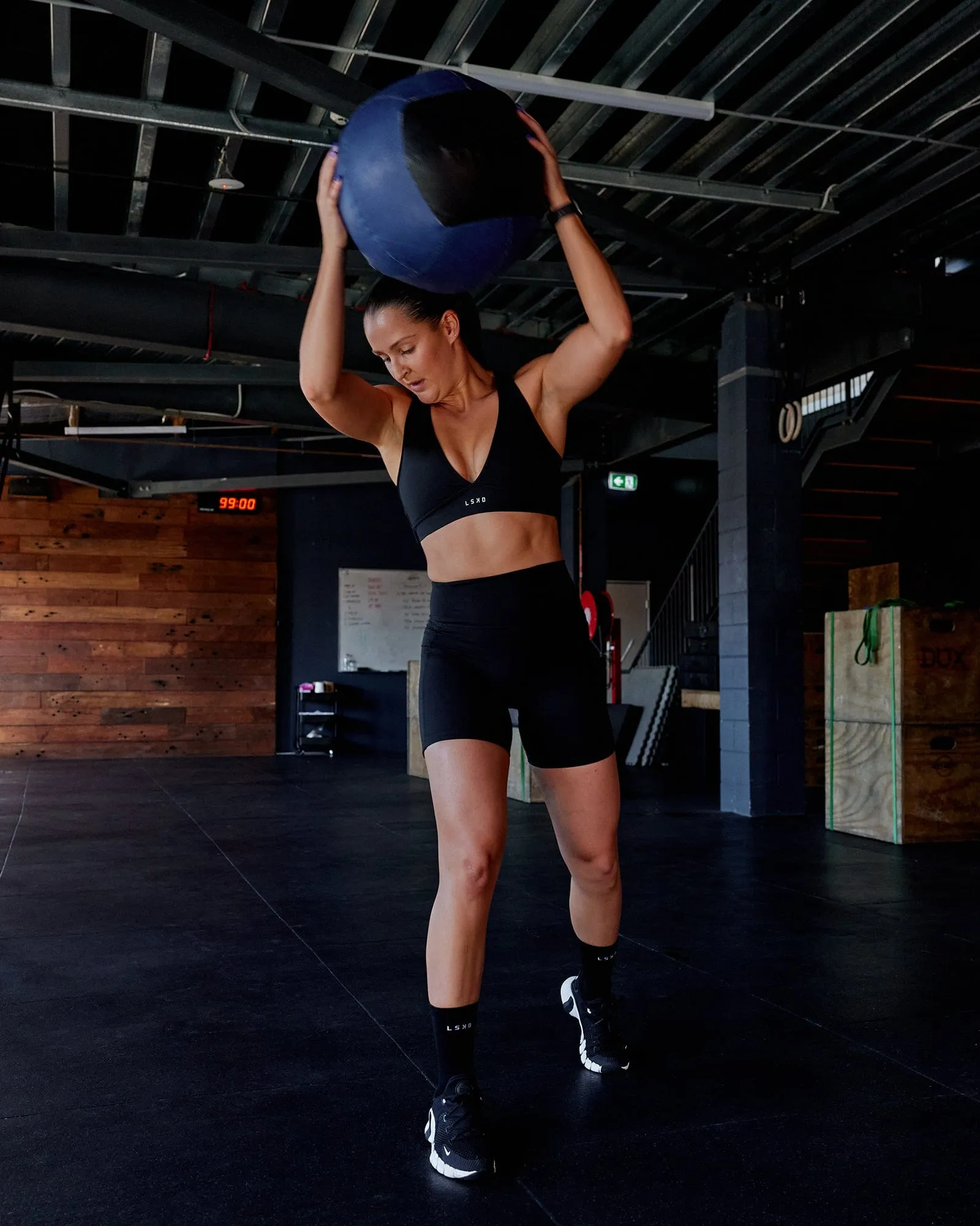 Fusion Mid Short Tight With Pockets - Black sold by LSKD