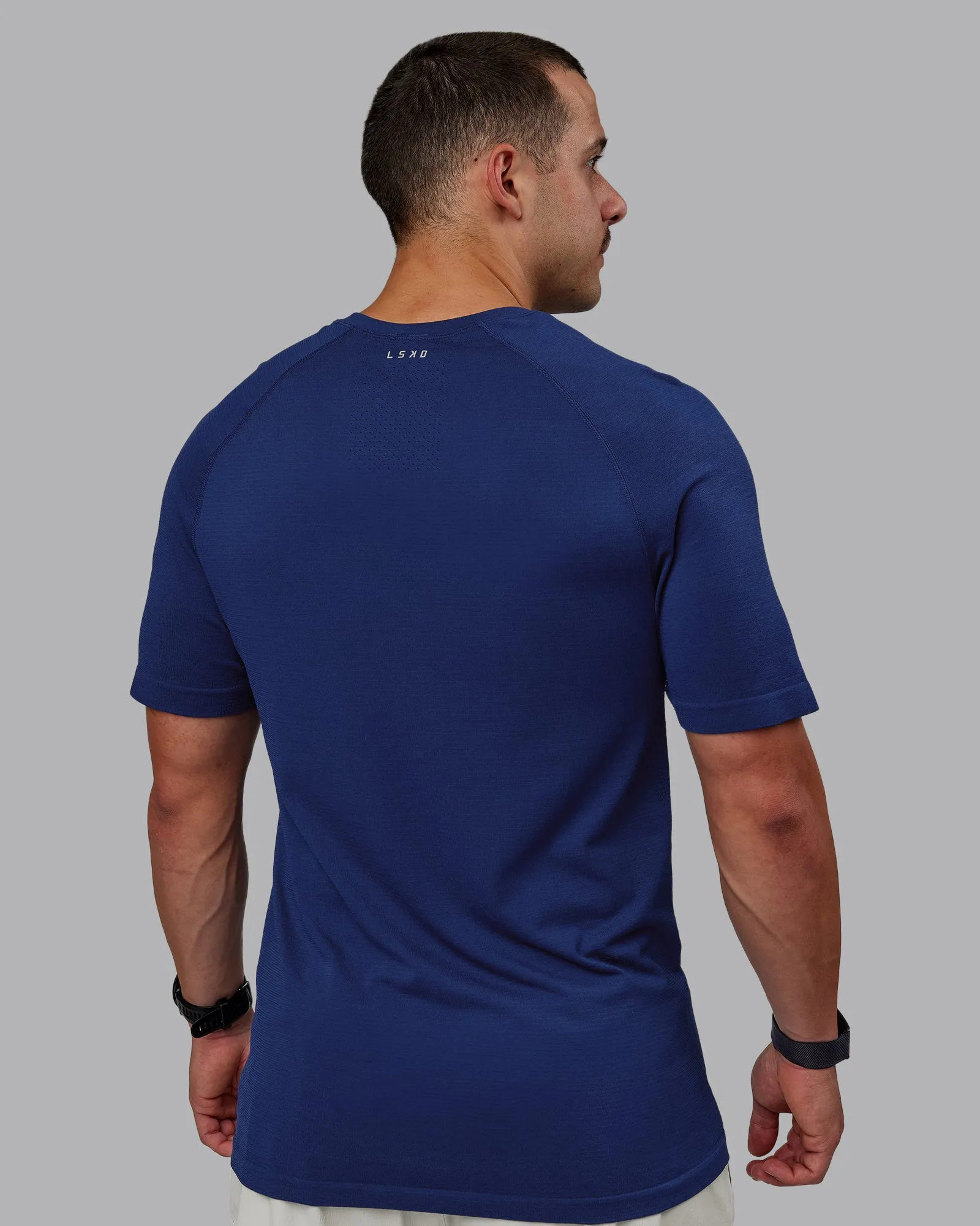 AeroFLX+ Seamless Tee - Midnight Blue/Midnight Blue sold by LSKD product image thumbnail 4