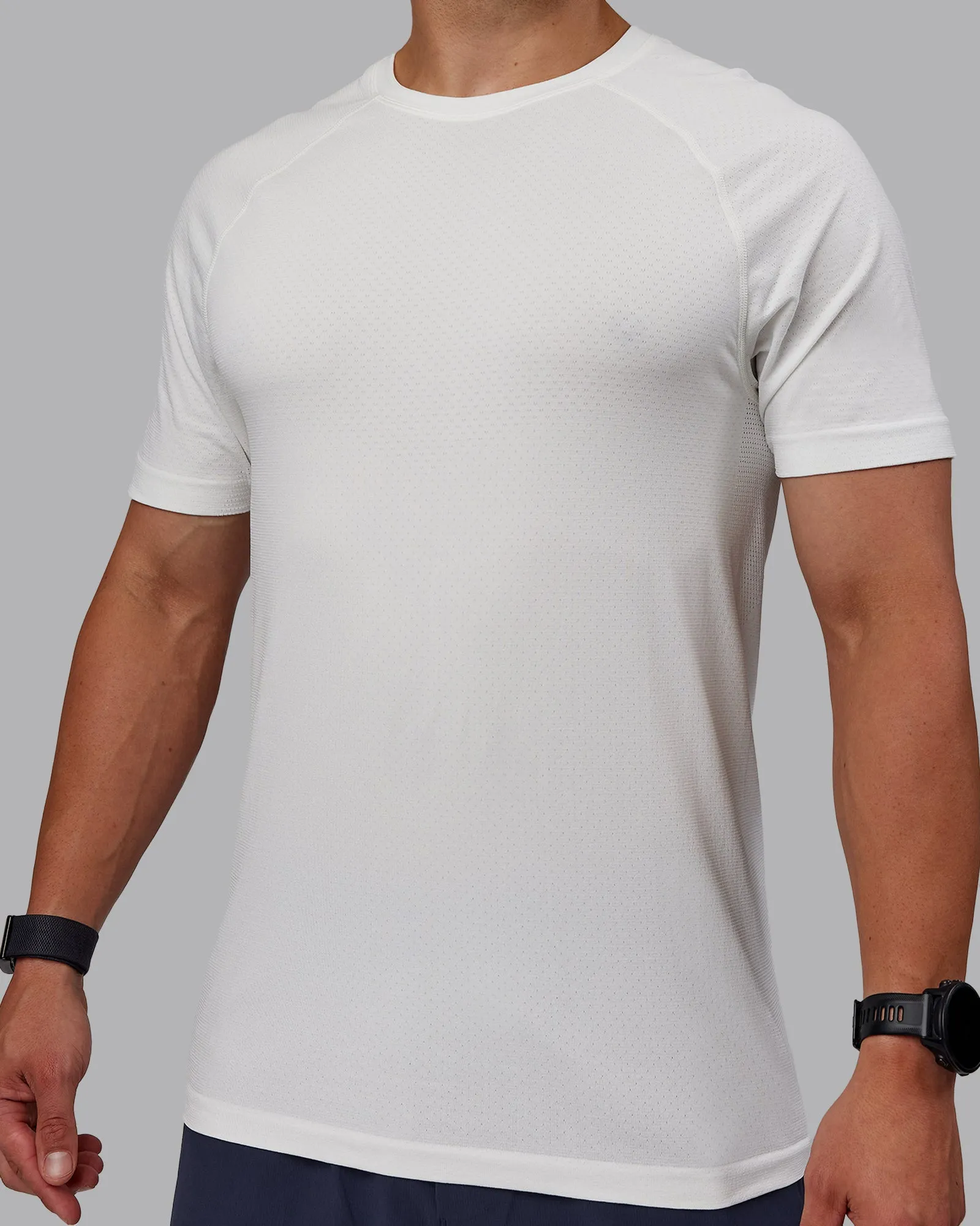 AeroFLX+ Seamless Tee - Off White/Off White Marl sold by LSKD product image thumbnail 5