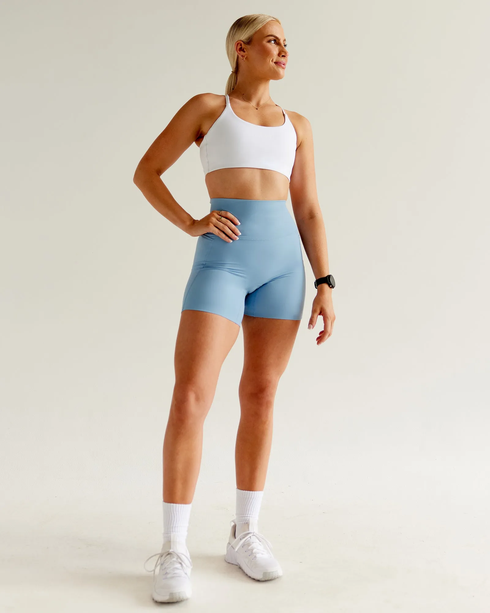 Elixir Mid Short Tight With Pockets - Glacier Lake sold by LSKD product image thumbnail 4