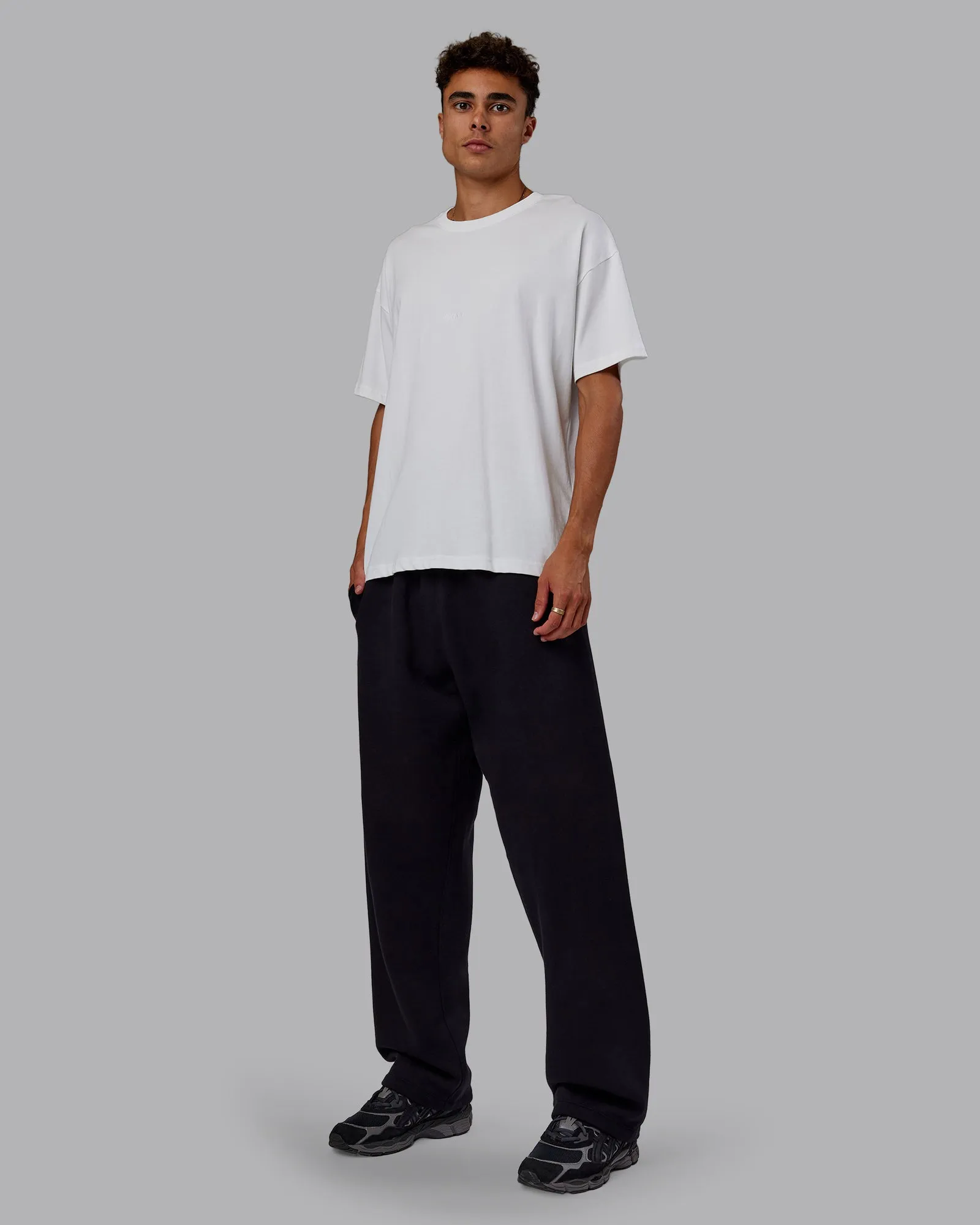 MVP Straight Leg Pant - Black sold by LSKD product image thumbnail 5