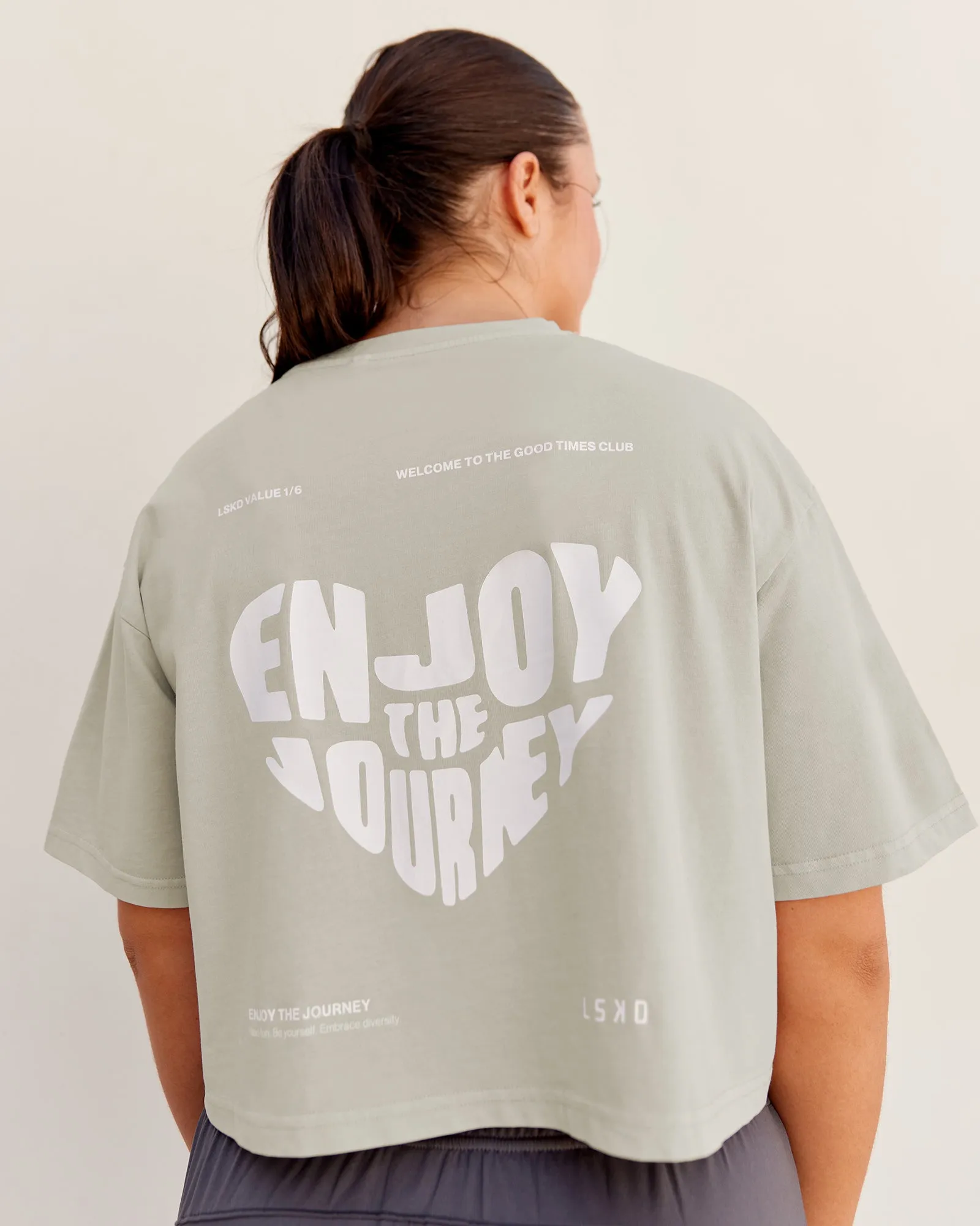 Heart Washed FLXCotton Cropped Tee - Washed Shale Beige-White sold by LSKD product image thumbnail 3