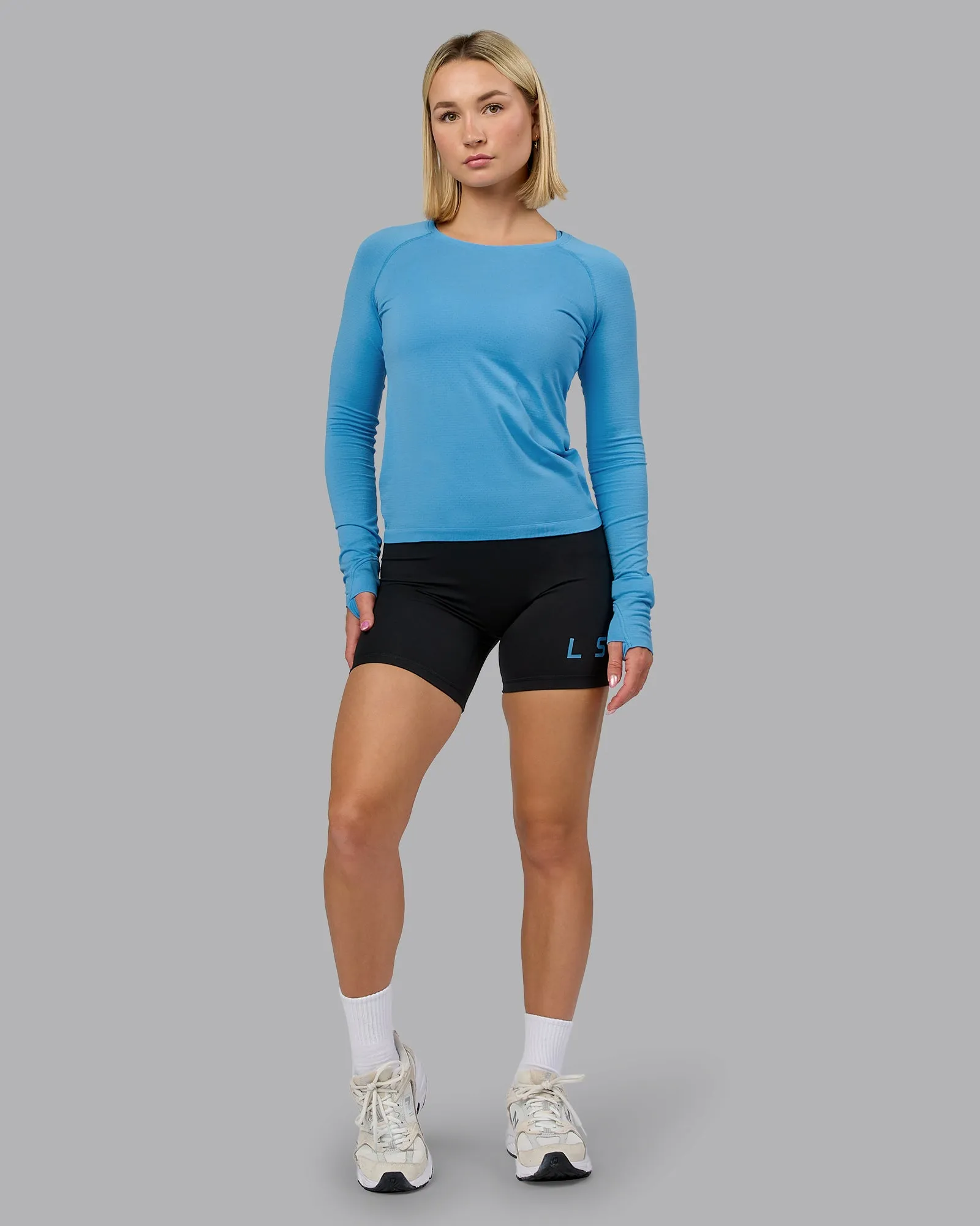 AeroFLX+ Seamless Long Sleeve Tee - Azure Blue Marl sold by LSKD product image thumbnail 4