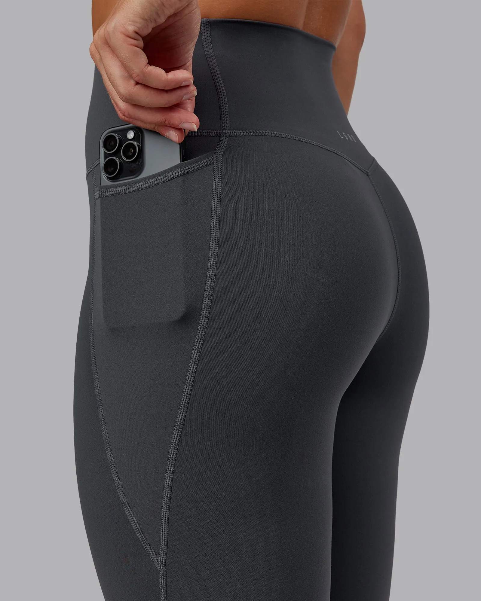 Elixir Ultra High-Rise 7/8 Legging Pockets - Dark Storm sold by LSKD product image thumbnail 3