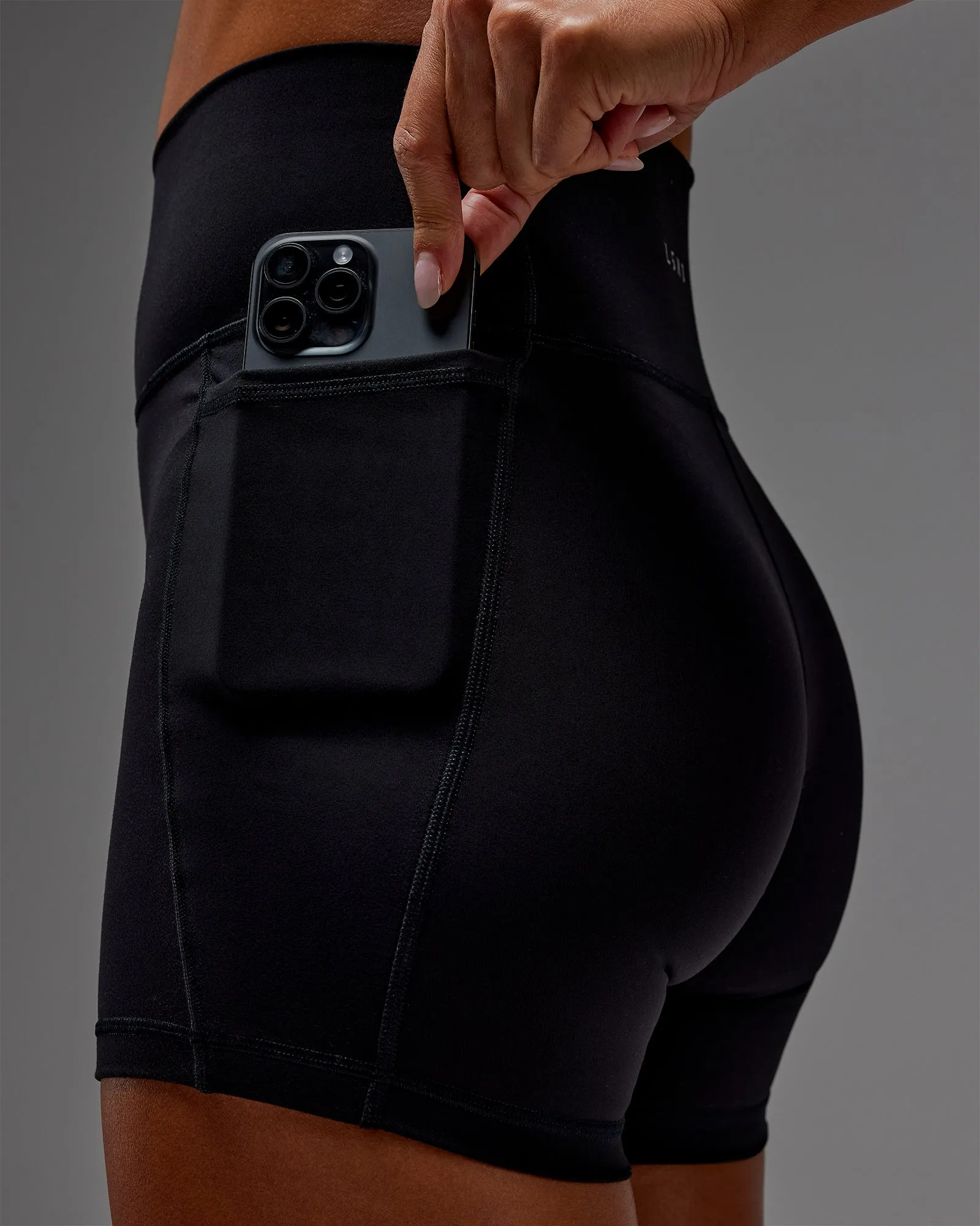 Fusion Ultra High-Rise 6" Short Pockets - Black sold by LSKD product image thumbnail 3
