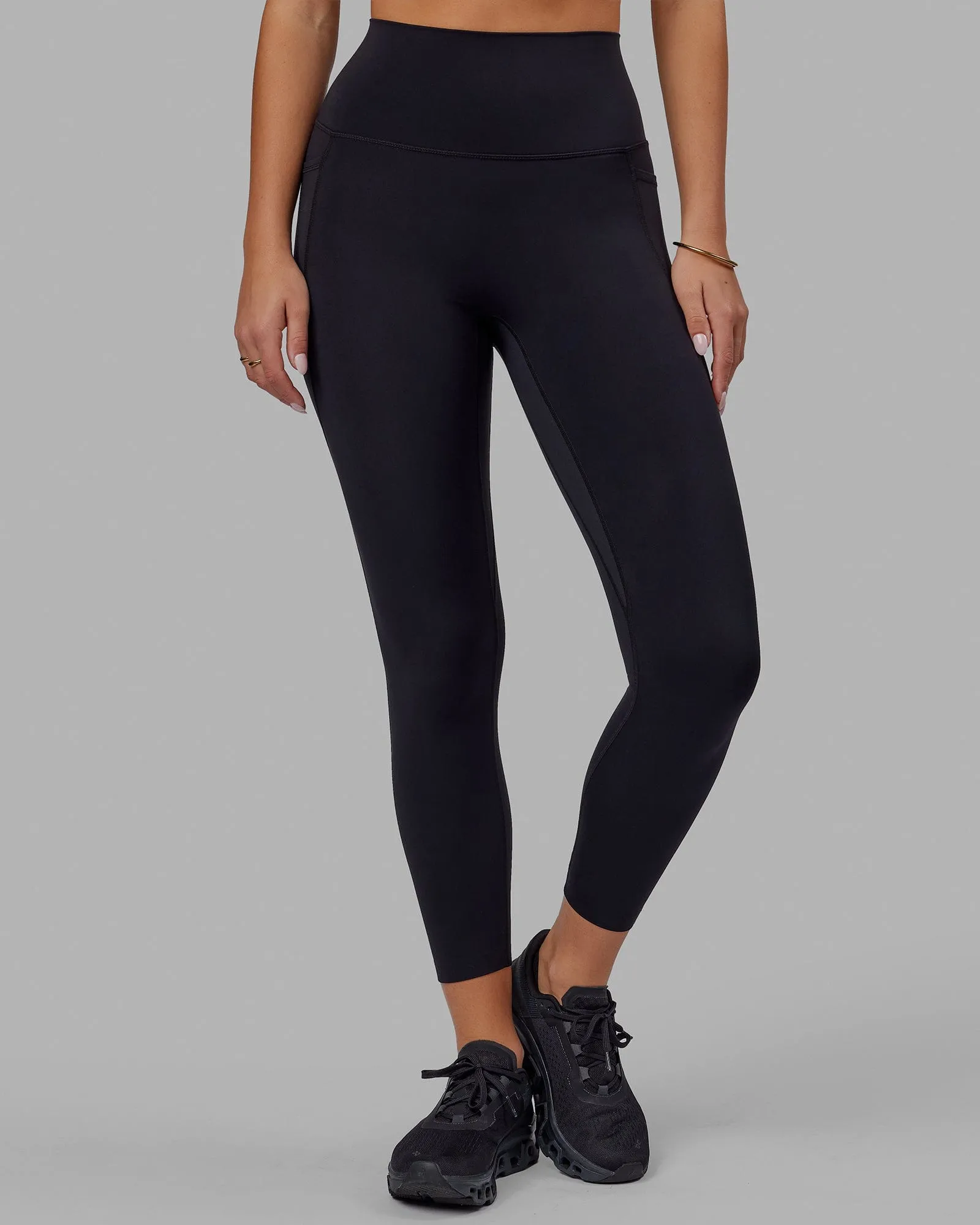 Elixir Ultra High-Rise 7/8 Legging Pockets - Black sold by LSKD
