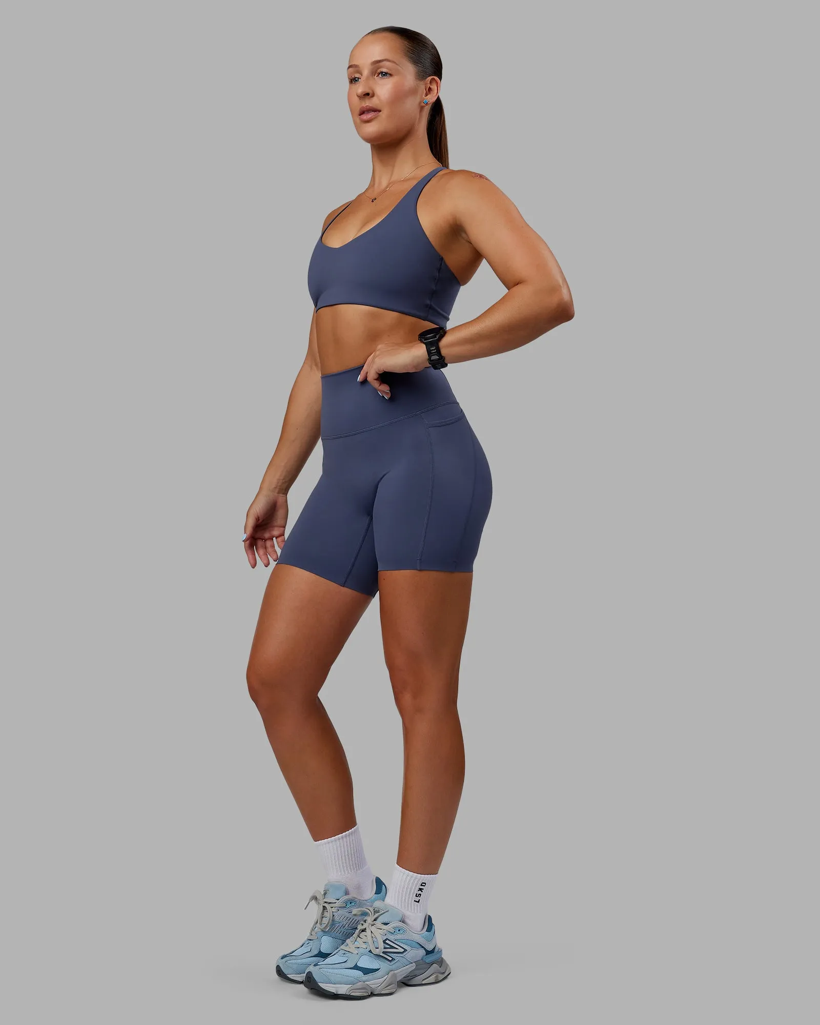 Abs Elixir Ultra High-Rise 6" Short Pockets - Nightshadow Blue sold by LSKD product image thumbnail 5