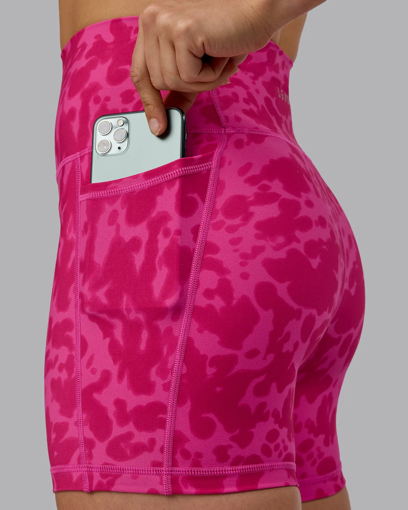 Fusion Ultra High-Rise 4" Short Pockets - Strawberry-Lava Lamp sold by LSKD