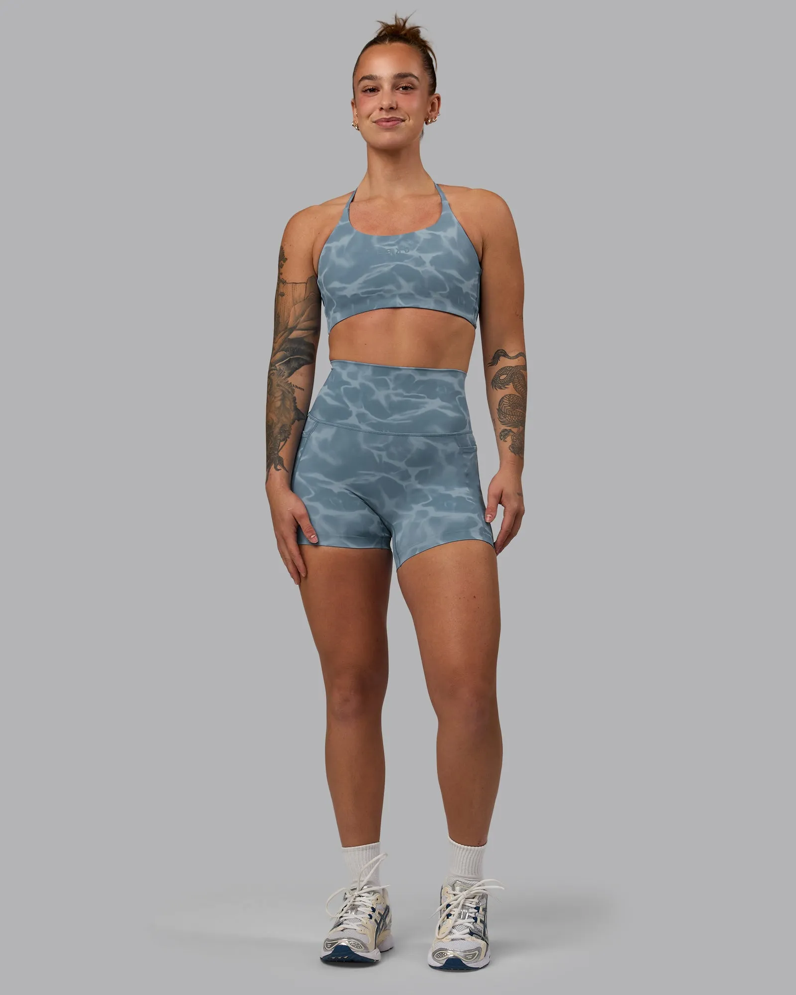 Elixir Ultra High-Rise 4" Short Pockets - Tranquil-Elemental Blue sold by LSKD product image thumbnail 3