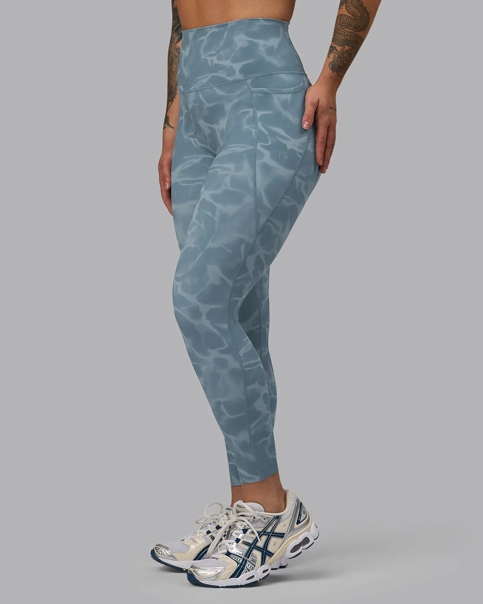 Elixir Ultra High-Rise 7/8 Legging Pockets - Tranquil-Elemental Blue sold by LSKD product image thumbnail 2