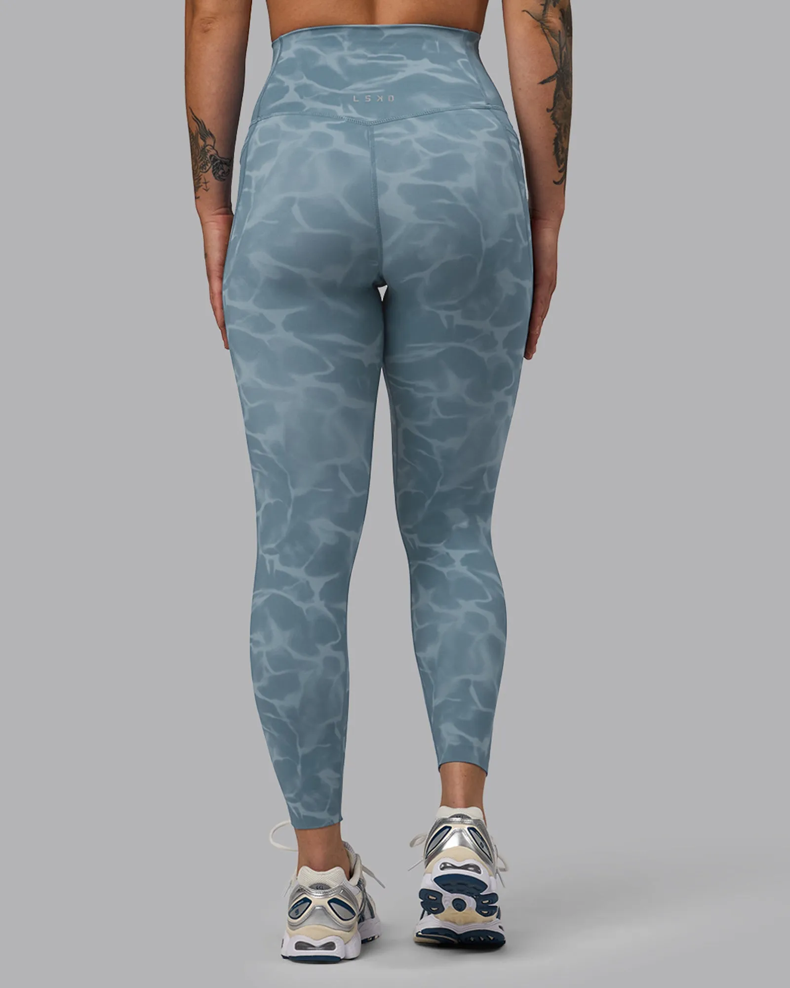 Elixir Ultra High-Rise 7/8 Legging Pockets - Tranquil-Elemental Blue sold by LSKD product image thumbnail 4
