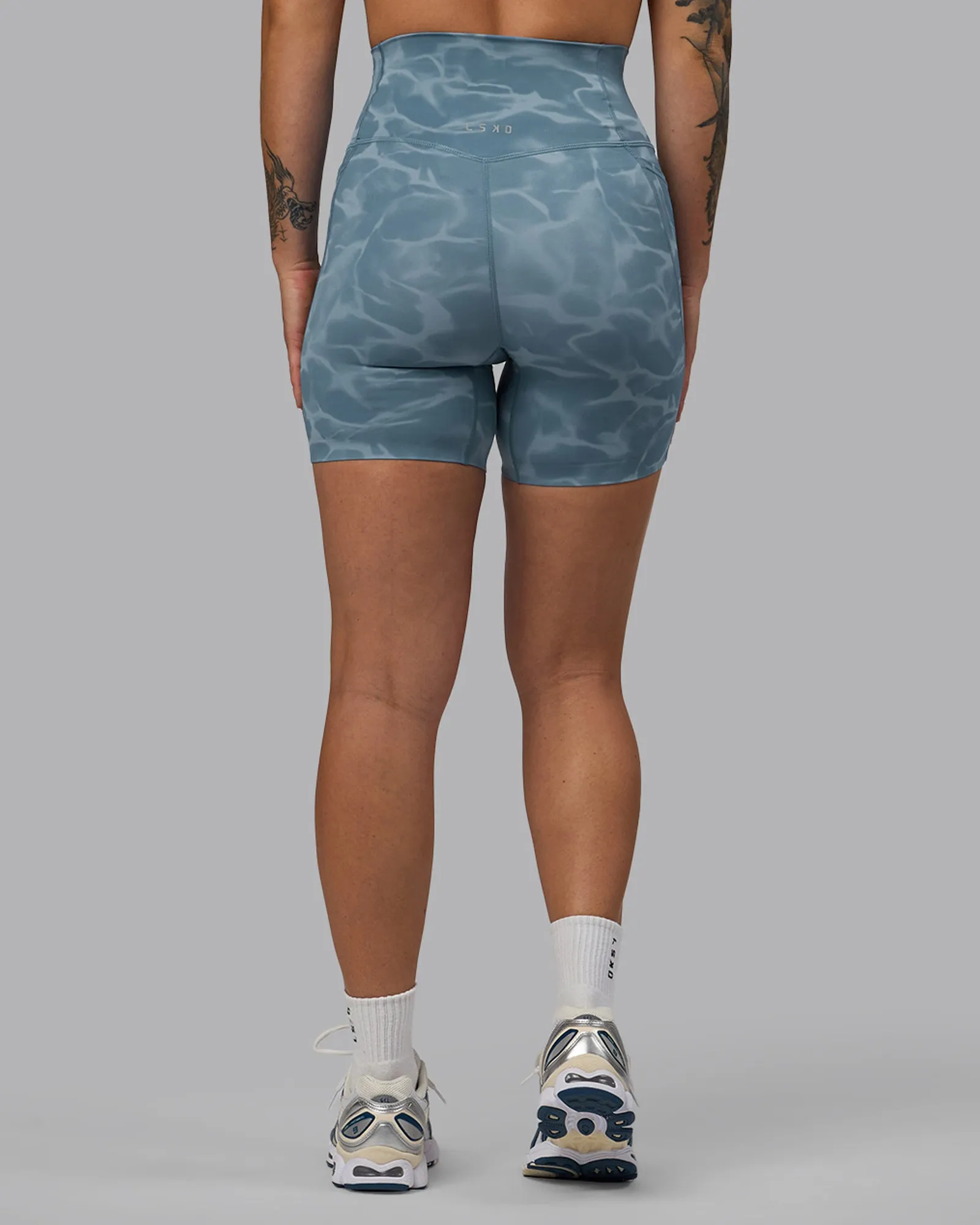 Elixir Ultra High-Rise 6" Short Pockets - Tranquil-Elemental Blue sold by LSKD product image thumbnail 3