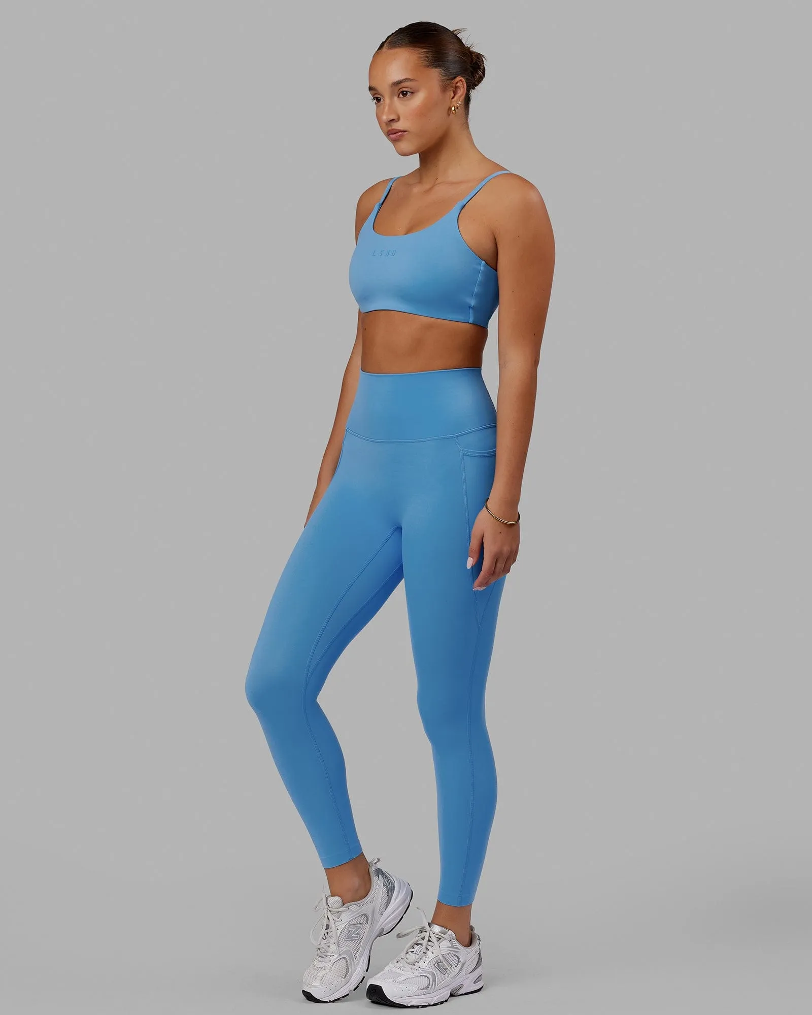 Elixir Ultra High-Rise 7/8 Legging Pockets - Azure Blue sold by LSKD product image thumbnail 3