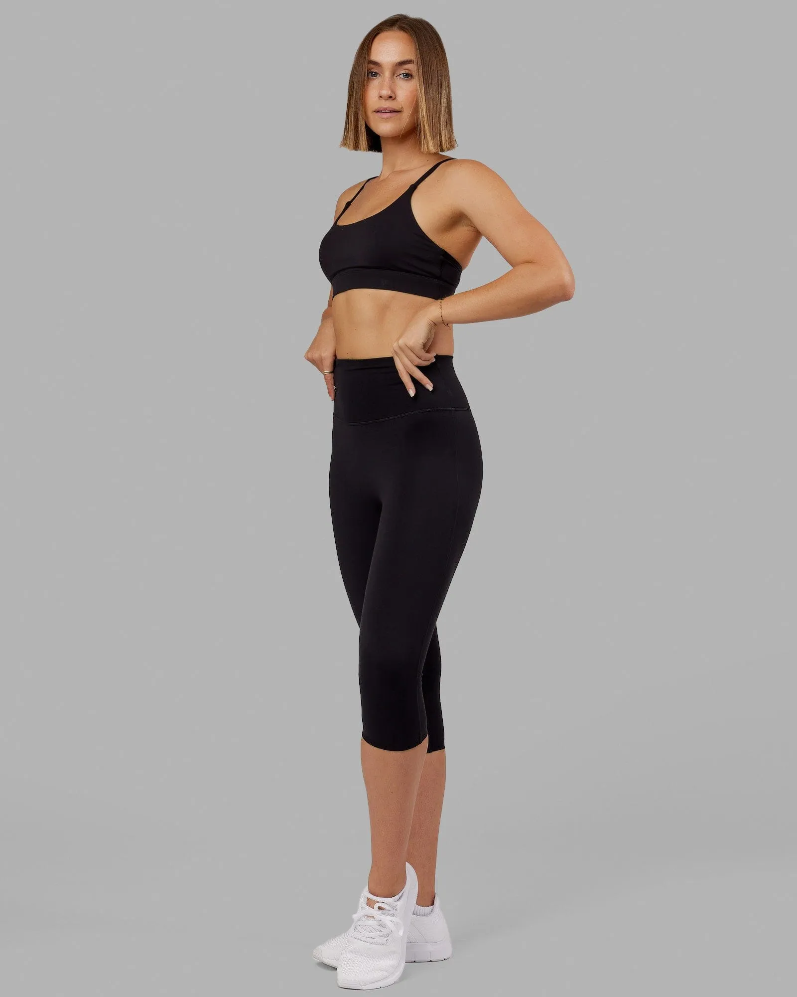Elixir Ultra High-Rise 3/4 Legging - Black sold by LSKD product image thumbnail 2
