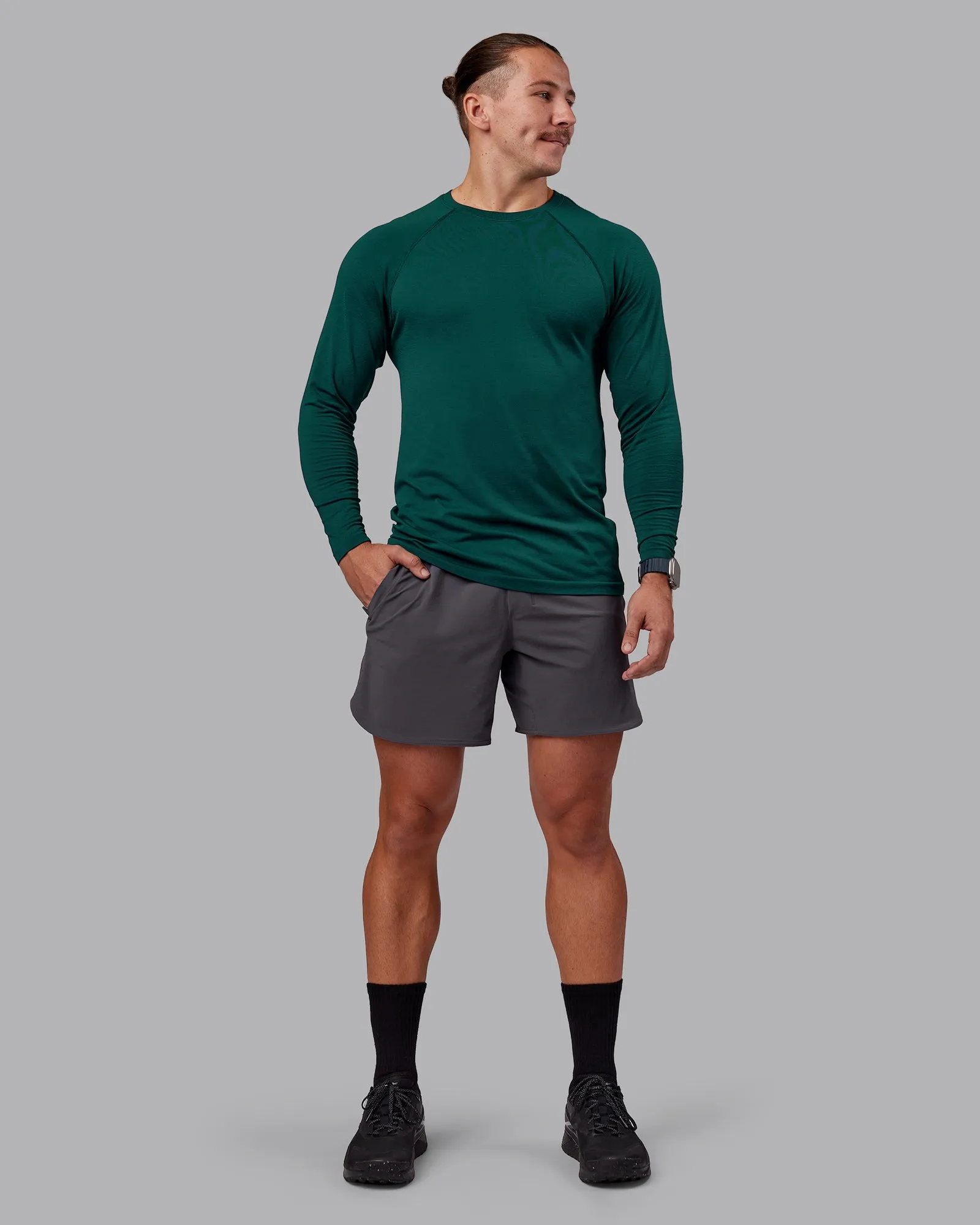 AeroFLX+ Seamless Long Sleeve Tee - Dark Moss/Dark Moss sold by LSKD product image thumbnail 4
