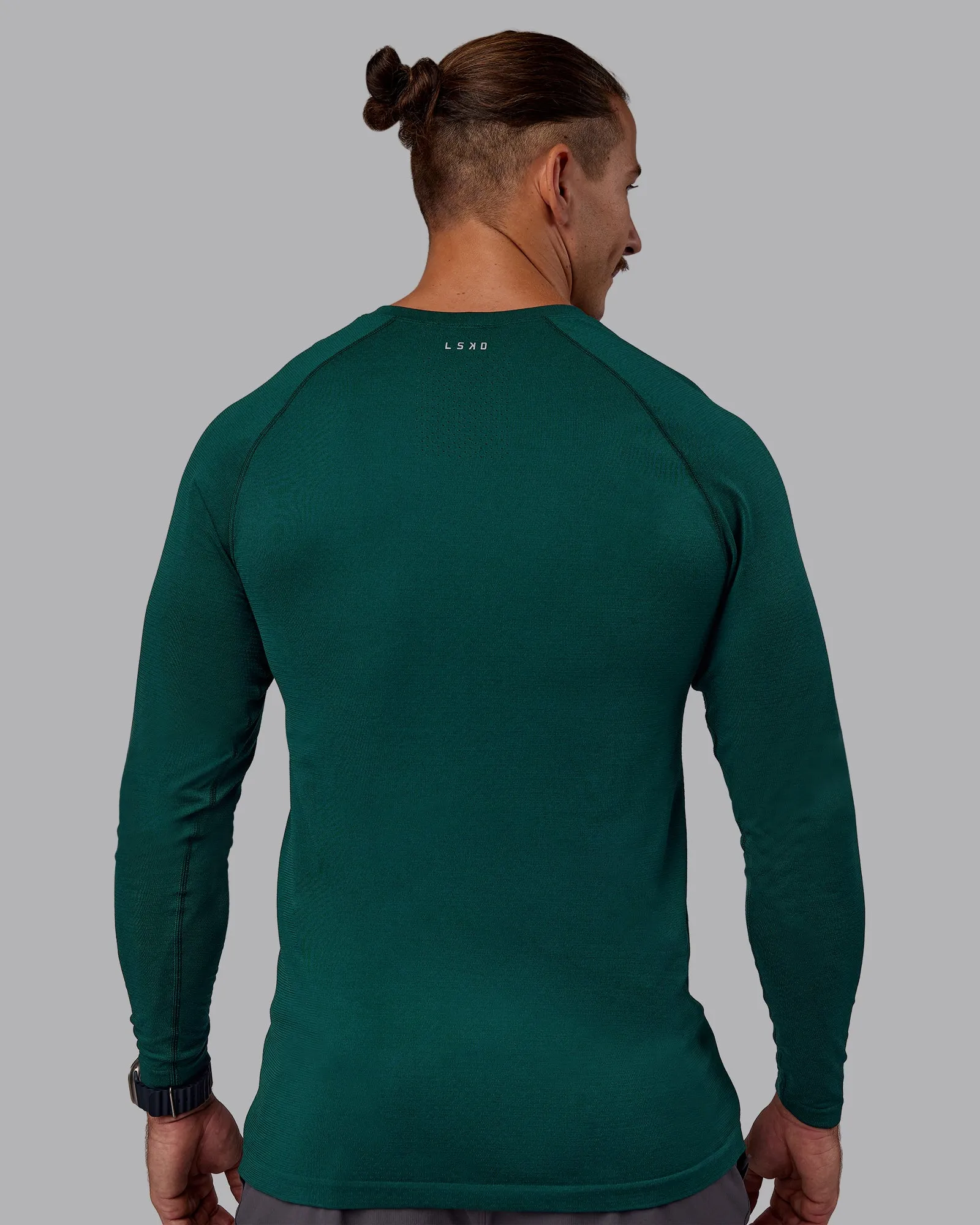 AeroFLX+ Seamless Long Sleeve Tee - Dark Moss/Dark Moss sold by LSKD product image thumbnail 3