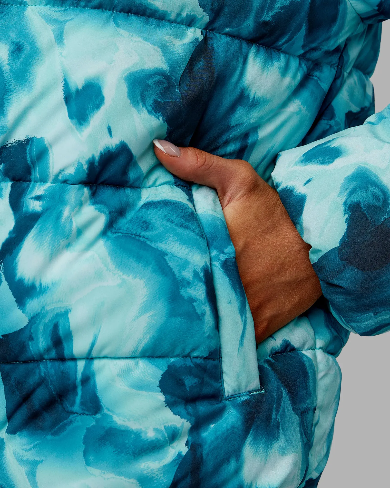 Go-To Puffer Jacket - Dazed Print sold by LSKD product image thumbnail 5