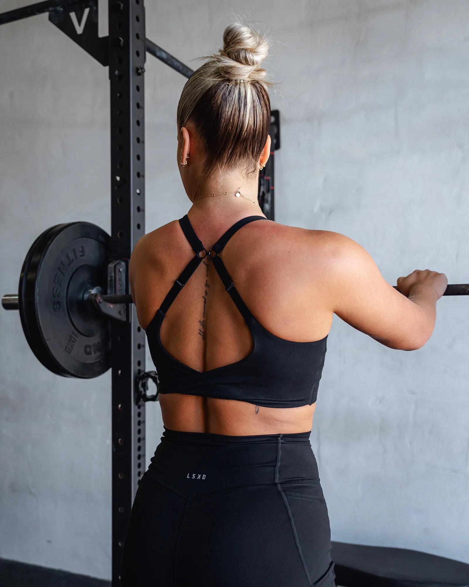 Twist Sports Bra D/DD/E - Black sold by LSKD product image thumbnail 3