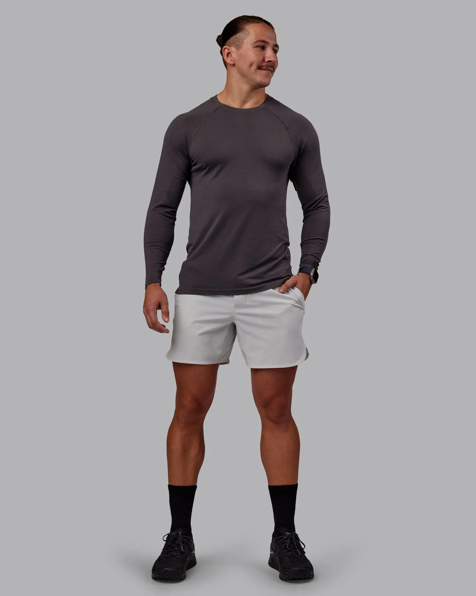 AeroFLX+ Seamless Long Sleeve Tee - Dark Storm/Dark Storm sold by LSKD product image thumbnail 4