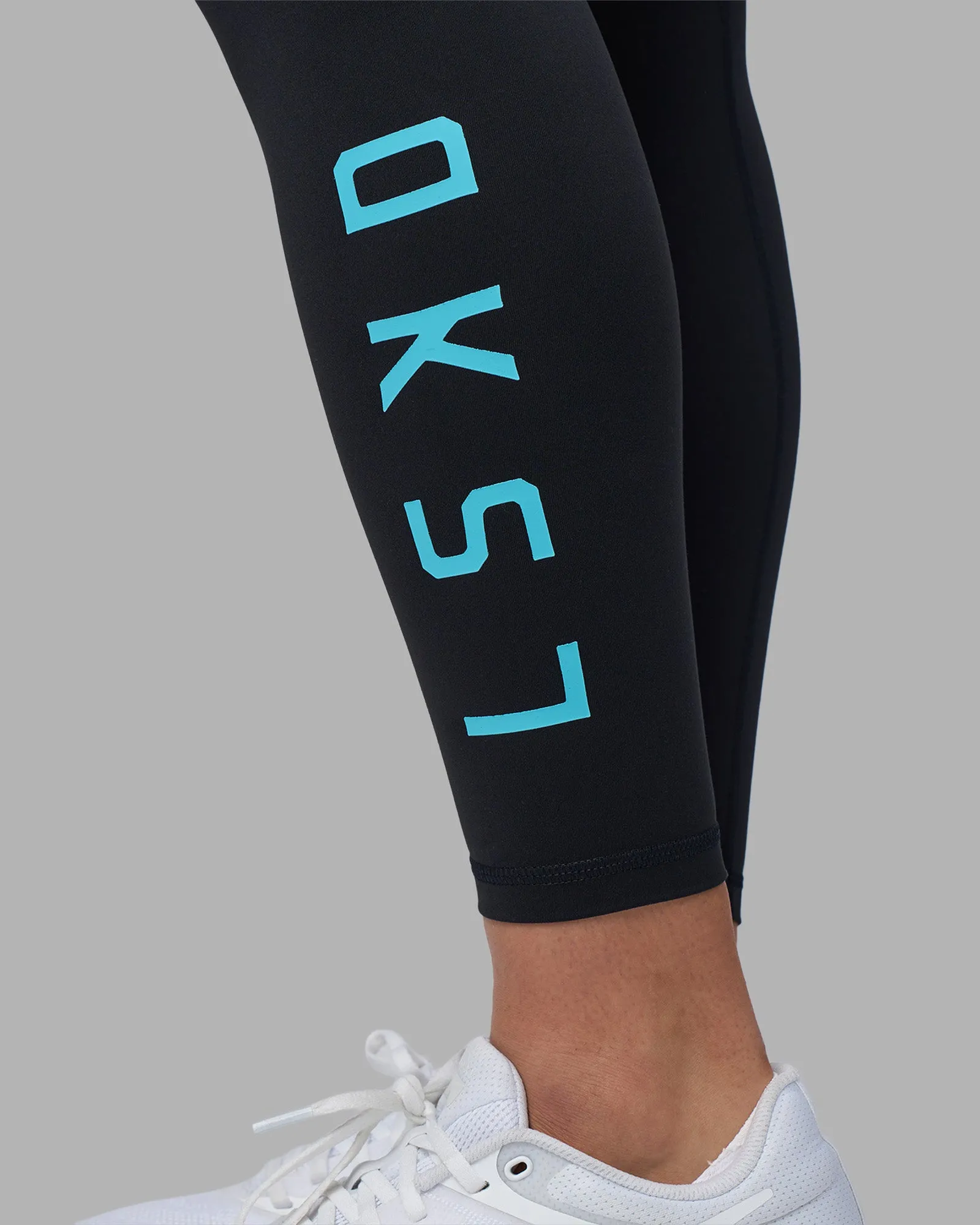 Rep Ultra High-Rise 7/8 Legging Pockets - Black-Blue Atoll sold by LSKD product image thumbnail 3
