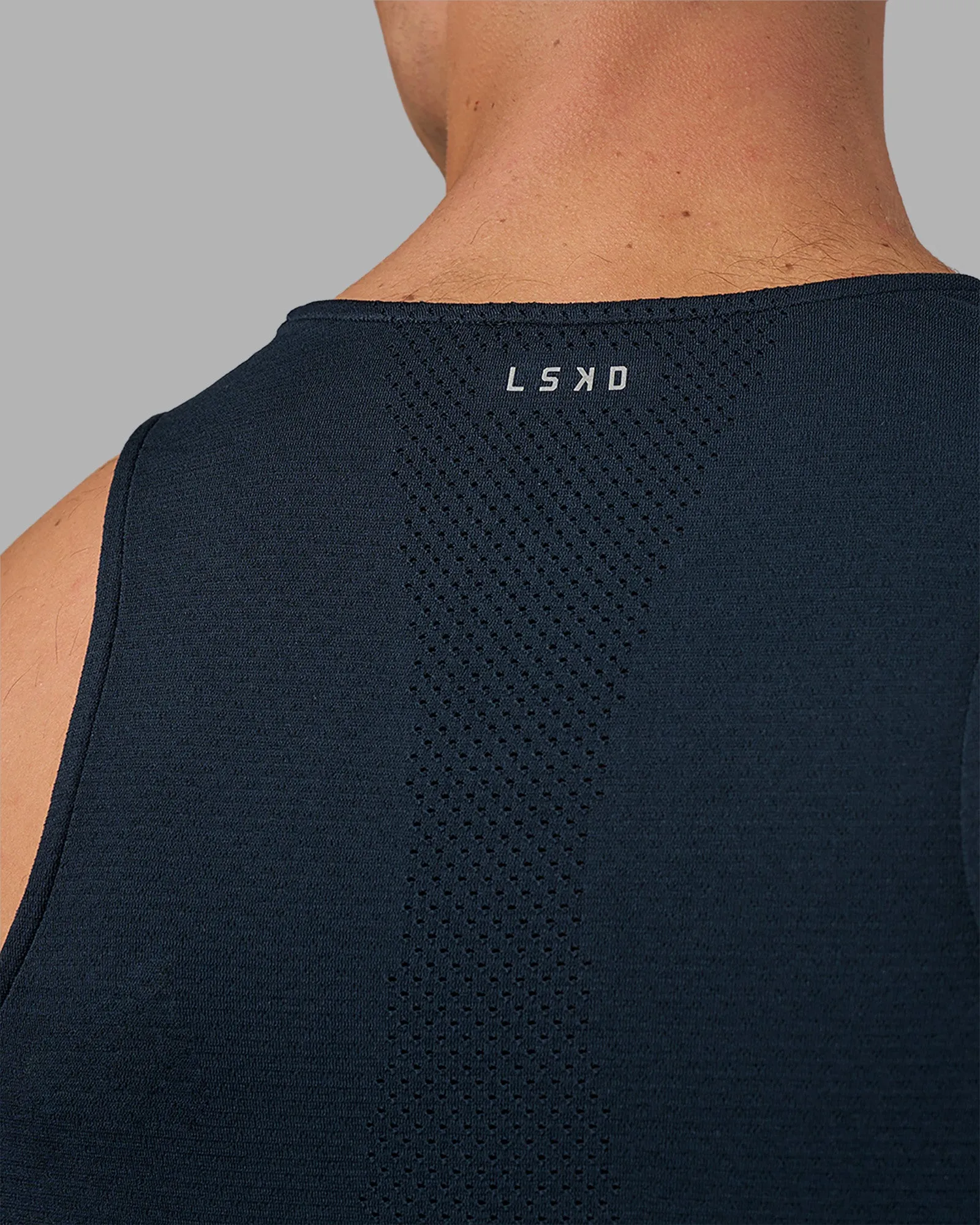 AeroFLX+ Seamless Tank - Navy/Navy sold by LSKD product image thumbnail 2