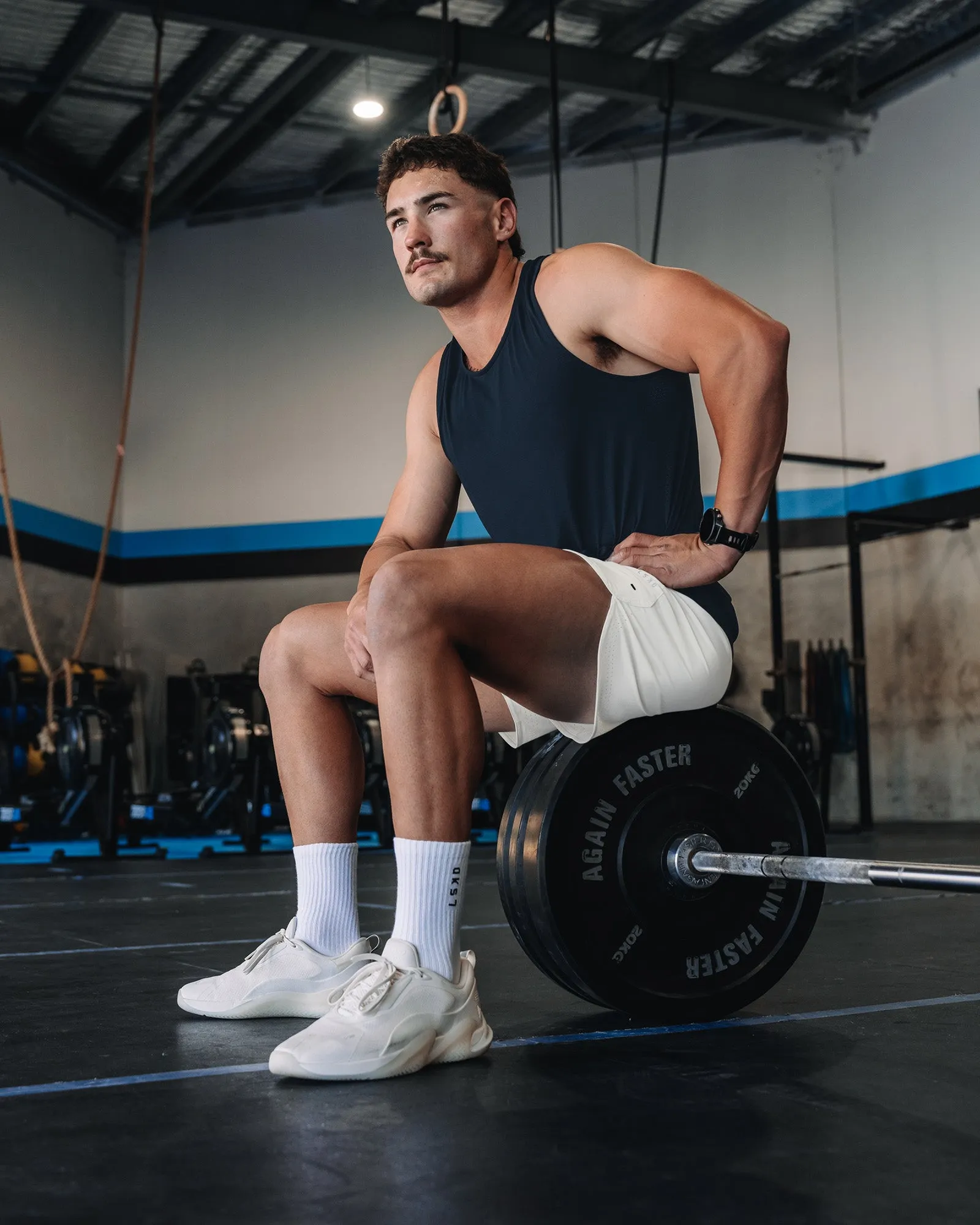 AeroFLX+ Seamless Tank - Navy/Navy sold by LSKD product image thumbnail 4