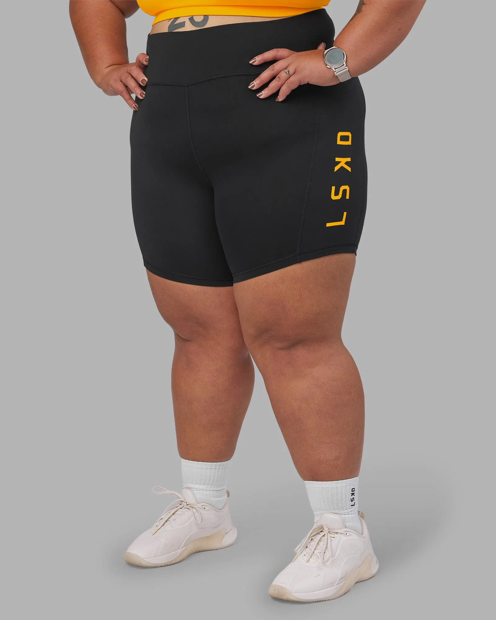 Rep Ultra High-Rise 6" Short Pockets - Black-Zinnia sold by LSKD product image thumbnail 2