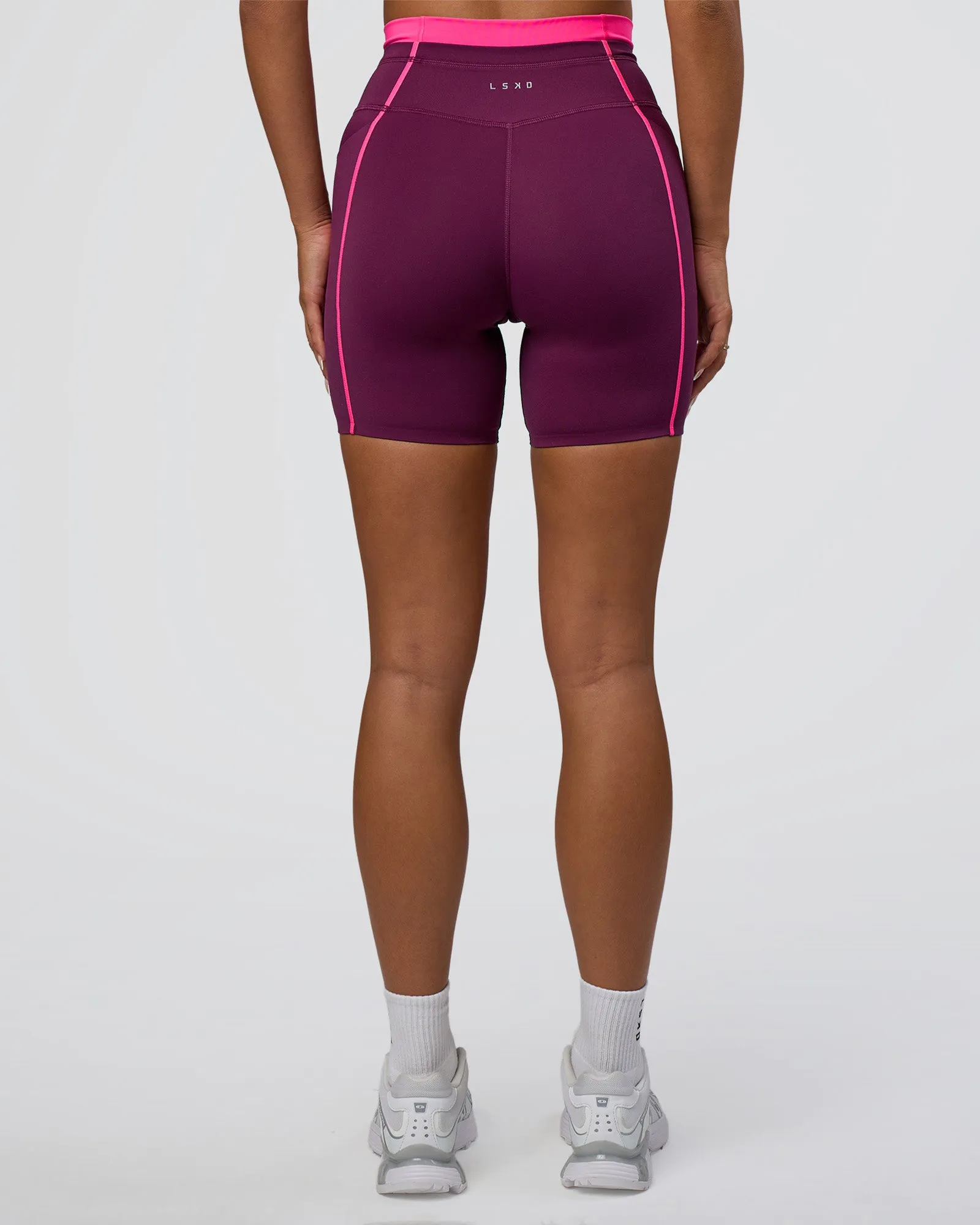 Liberate Contrast High-Rise 6" Short Pockets - Plum Caspia-Ultra Pink sold by LSKD product image thumbnail 4