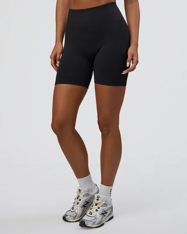 Surge Seamless High-Rise 6" Short - Black made by LSKD