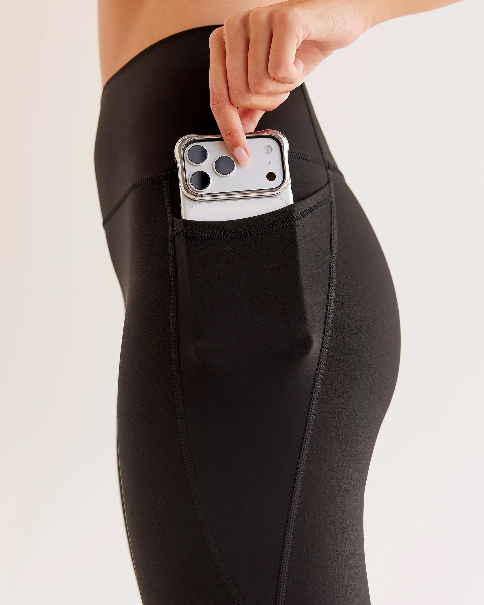 O.G. Fusion Ultra High-Rise Full Length Legging Pockets - Black sold by LSKD product image thumbnail 3