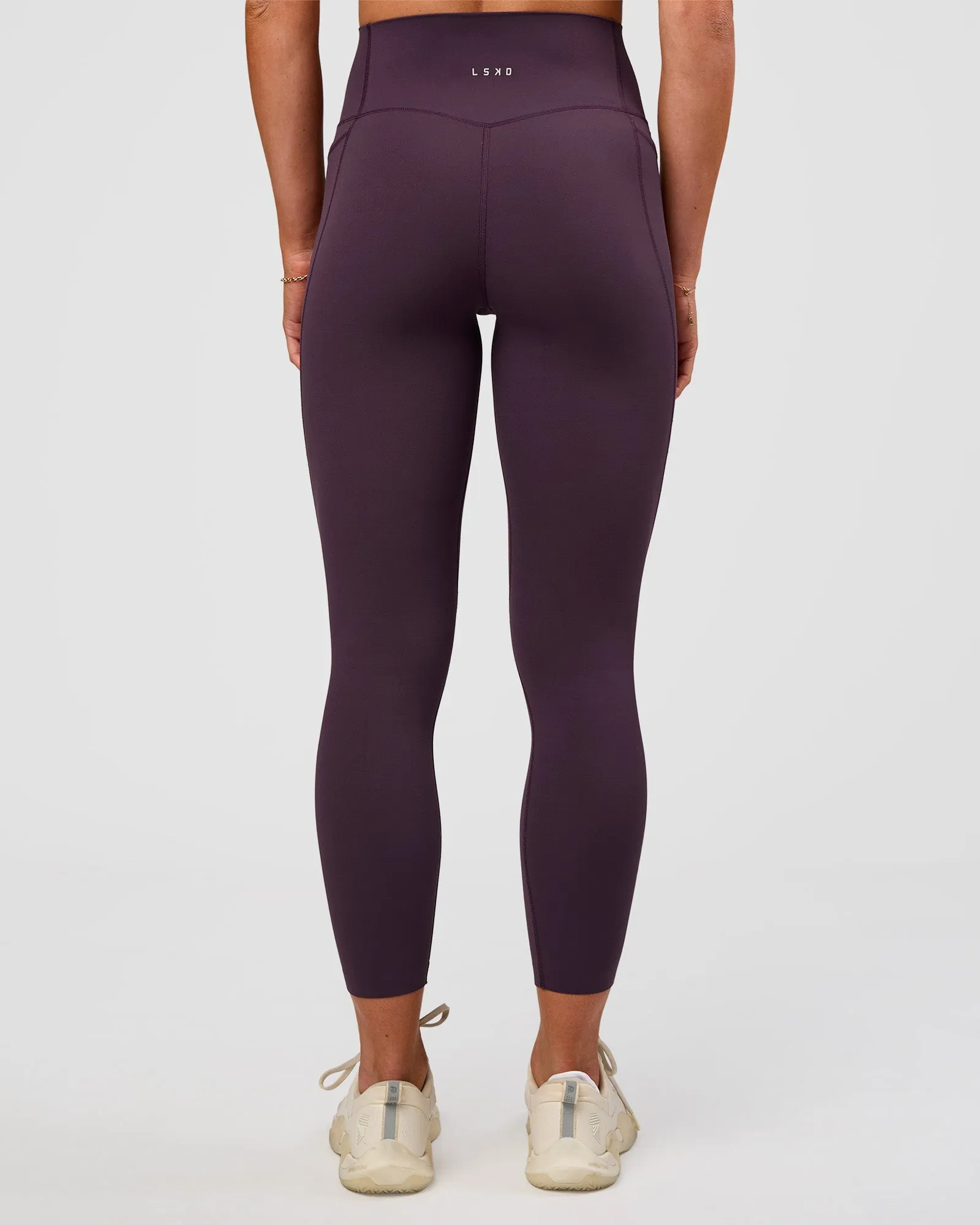 Elixir Ultra High-Rise 7/8 Legging Pockets - Midnight Plum sold by LSKD product image thumbnail 3