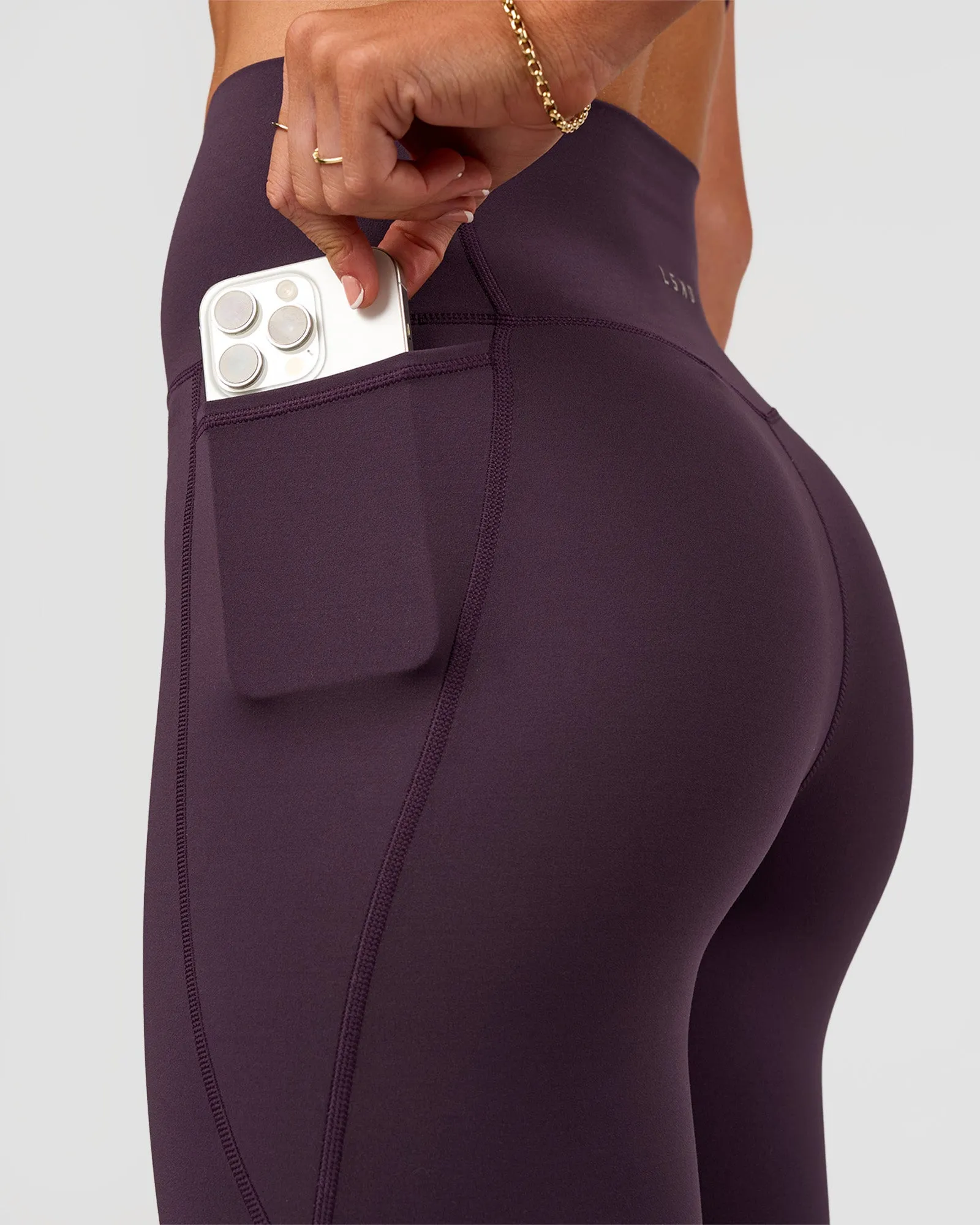 Elixir Ultra High-Rise 7/8 Legging Pockets - Midnight Plum sold by LSKD product image thumbnail 2