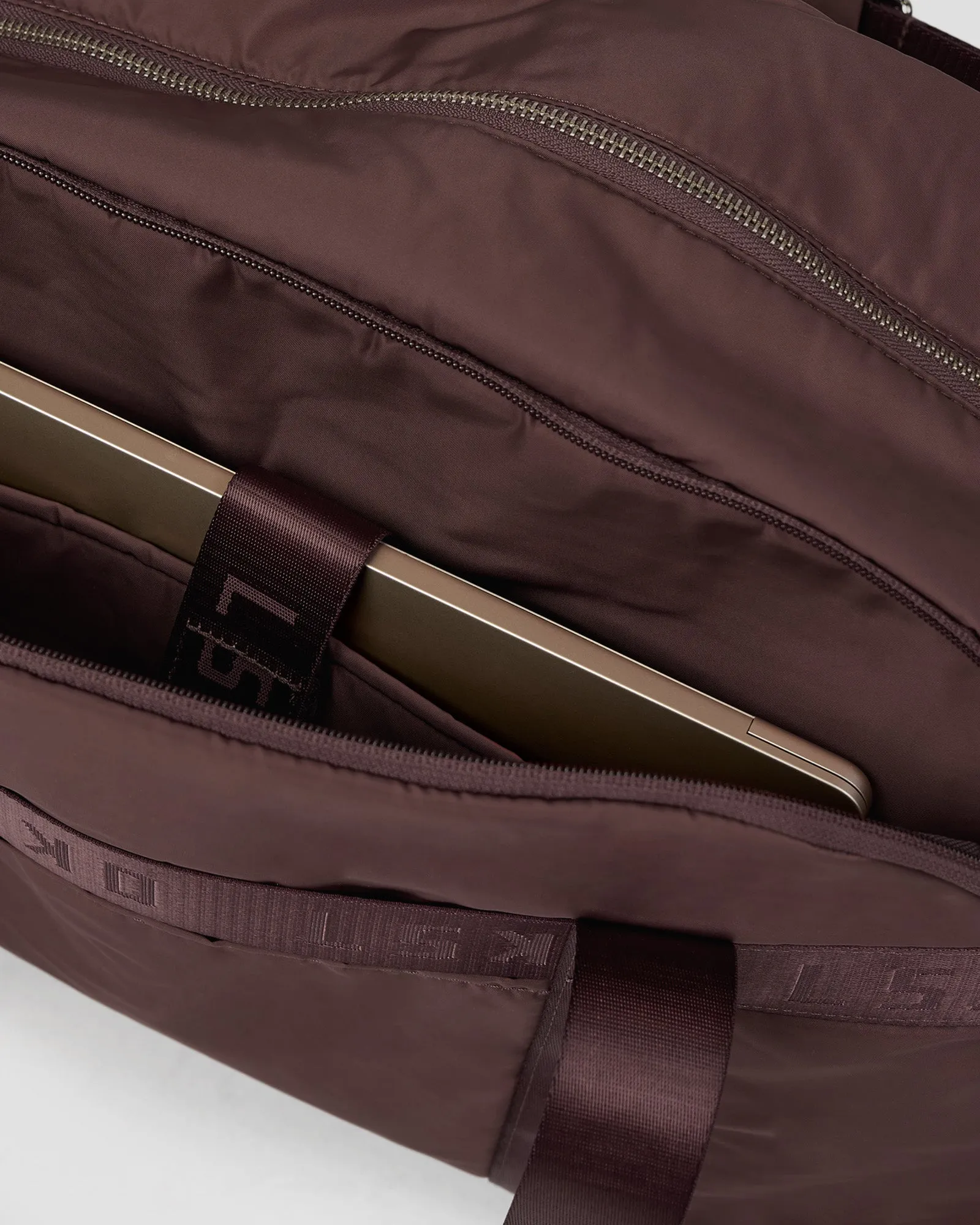 Go-To Duffle Bag - Cocoa Powder sold by LSKD product image thumbnail 3